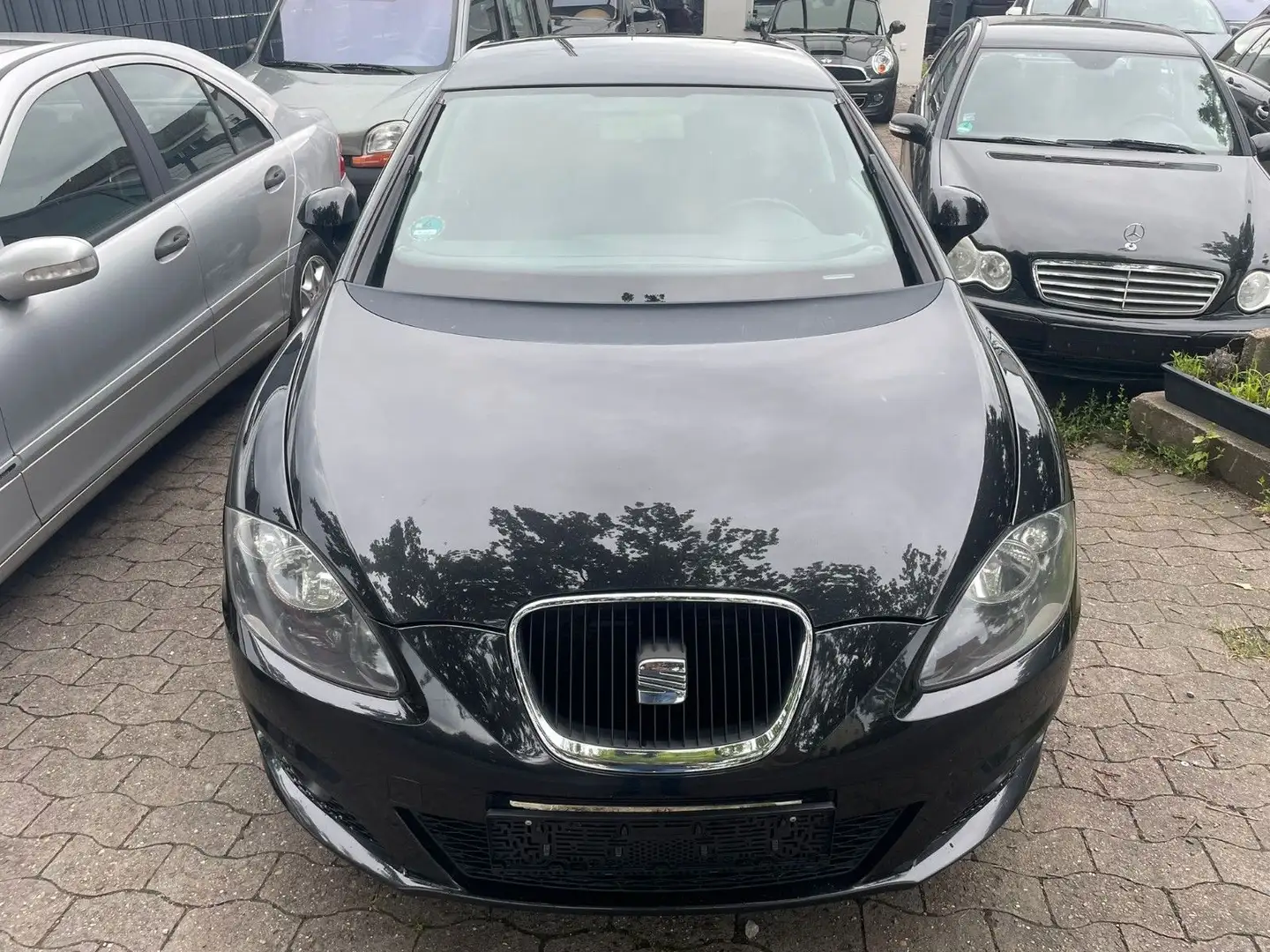 SEAT Leon Reference,Klima,Servo,Alu,TÜV NEU Schwarz - 2
