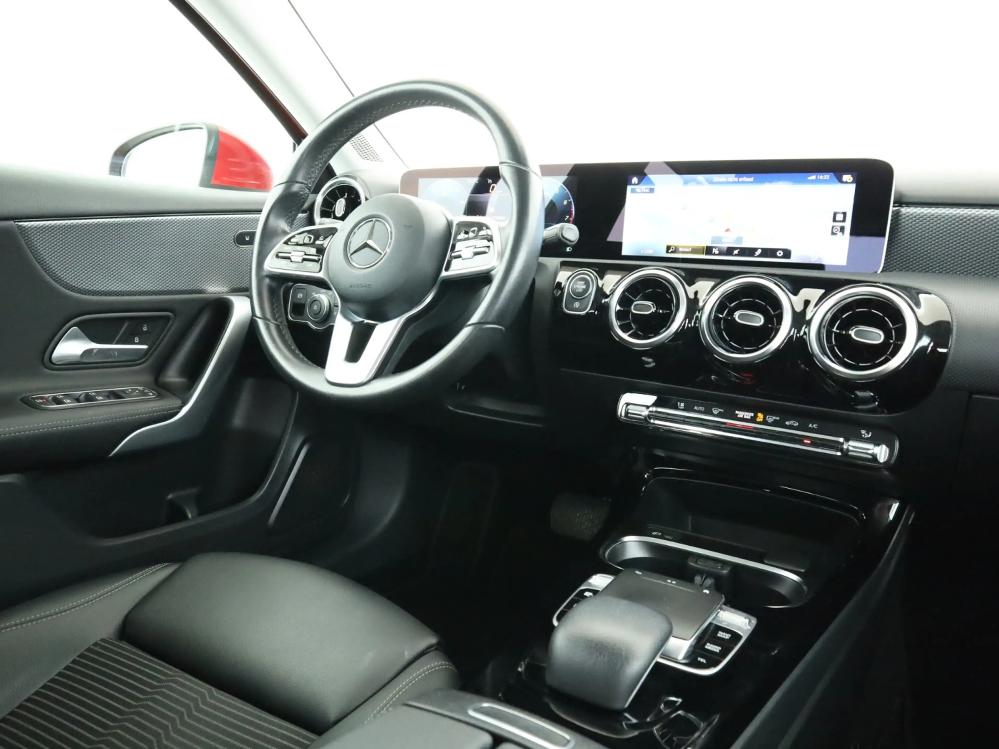 Mercedes-Benz A 220 Progressive*AHK*LED*Navigation*Spur-Assist — photo 10