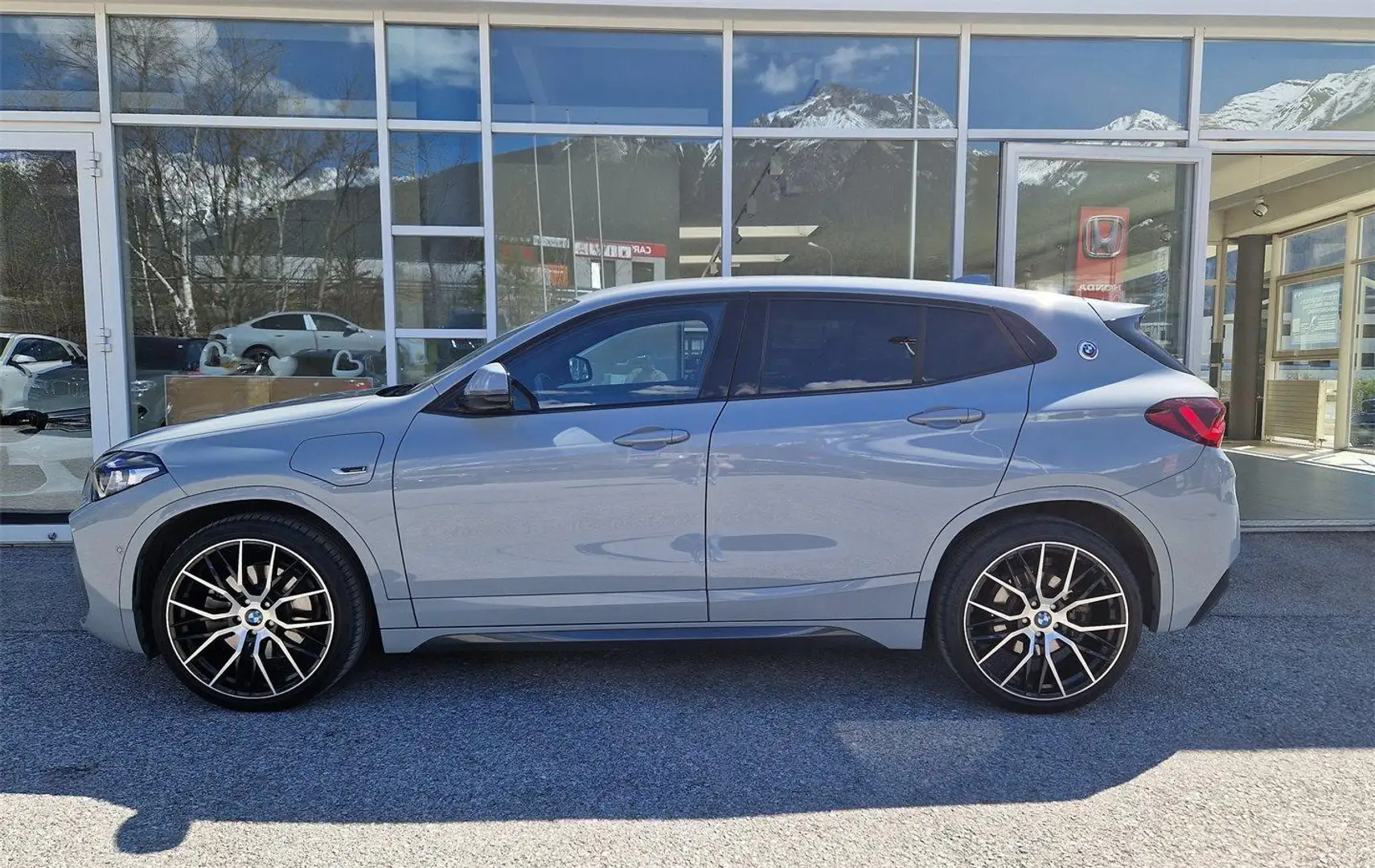BMW X2 xDrive25e Gris - 2