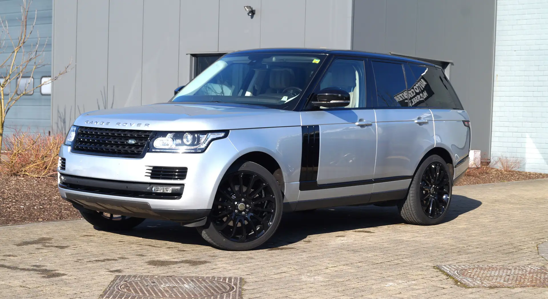 Land Rover Range Rover 3.0 TDV6 Vogue / Pano /360 camera/Full/ Ezüst - 1