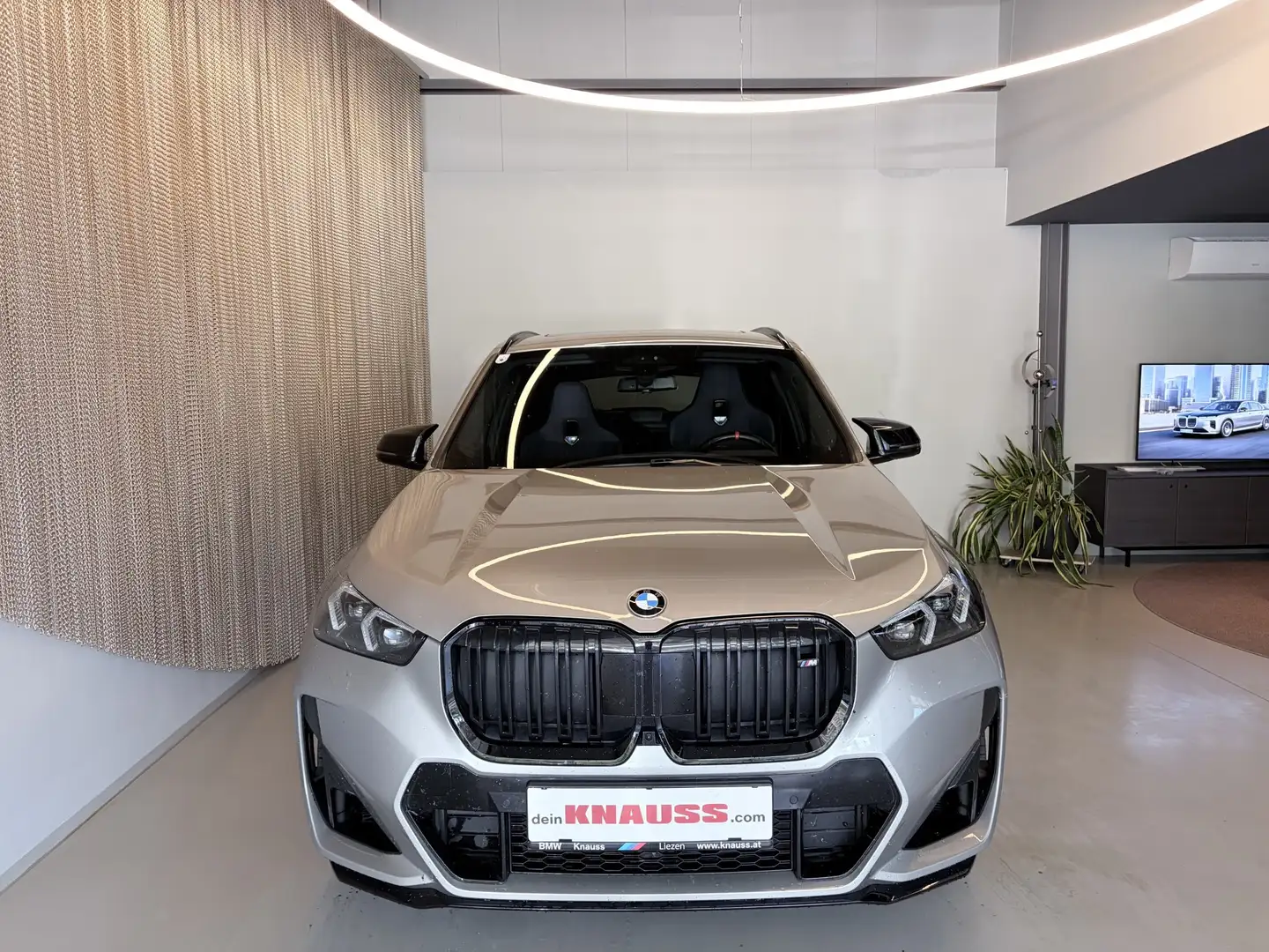 BMW X1 M35i xDrive Silber - 2