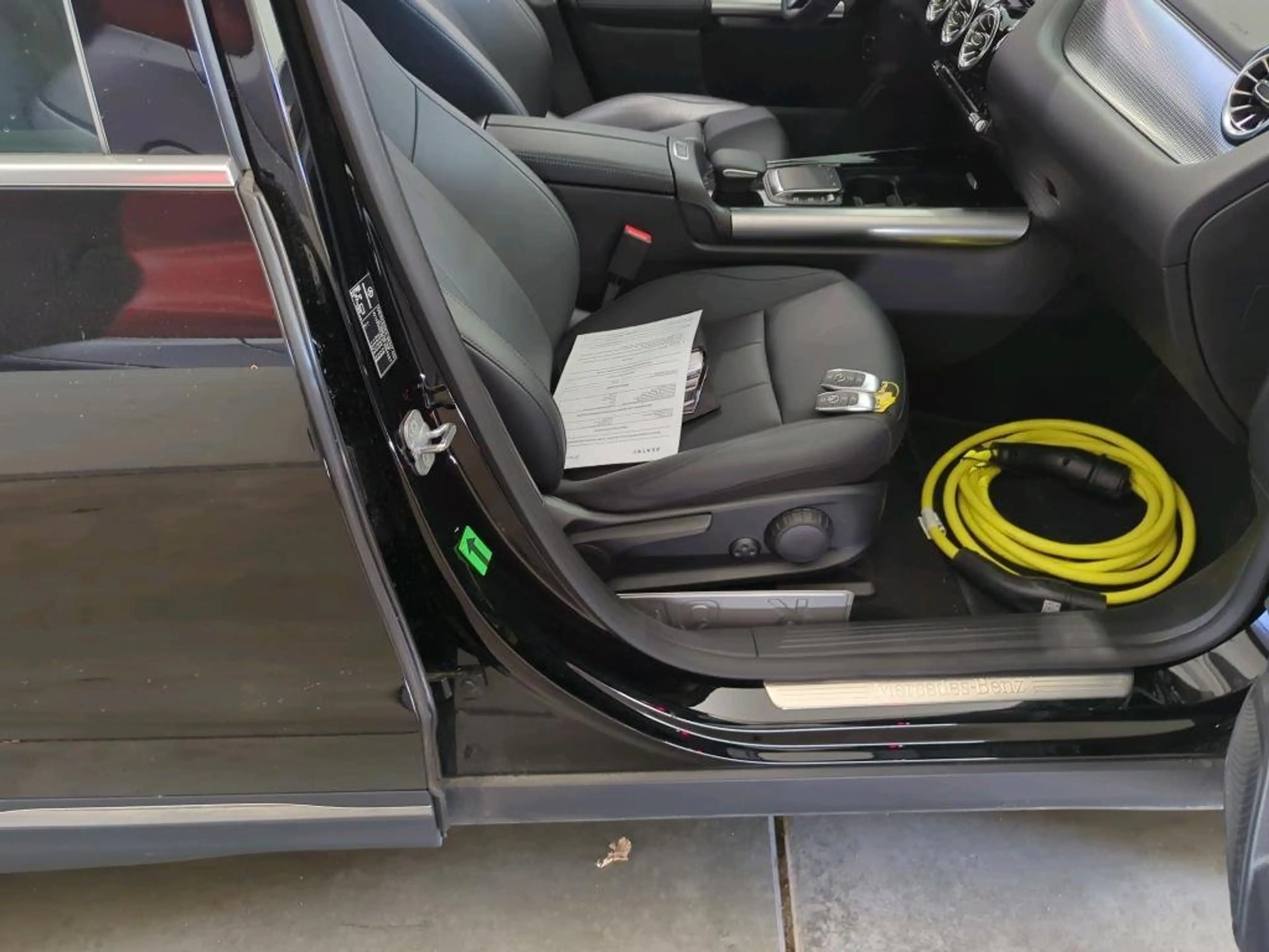 Mercedes-Benz EQA 300 4Matic Progressive AHK El.Heckkl. LED — photo 10
