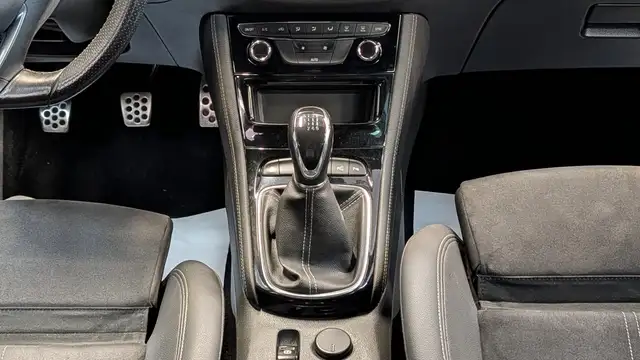 Opel Astra view 14