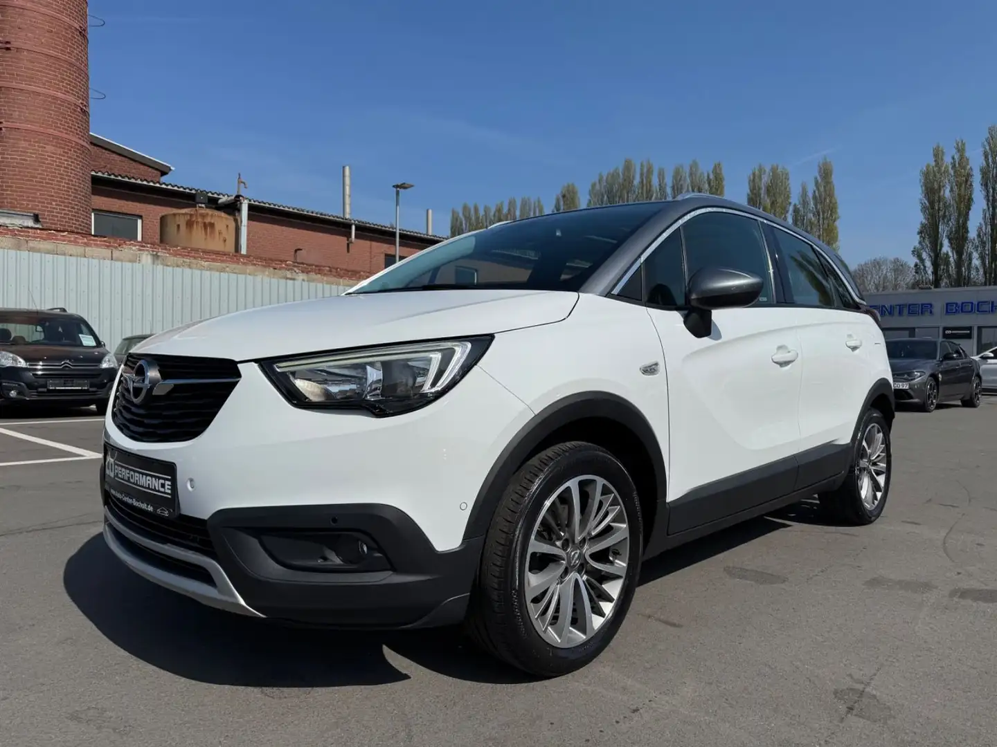 Opel Crossland X Innovation*NAVI*PANO*1H*8FACH*UFF Weiß - 1