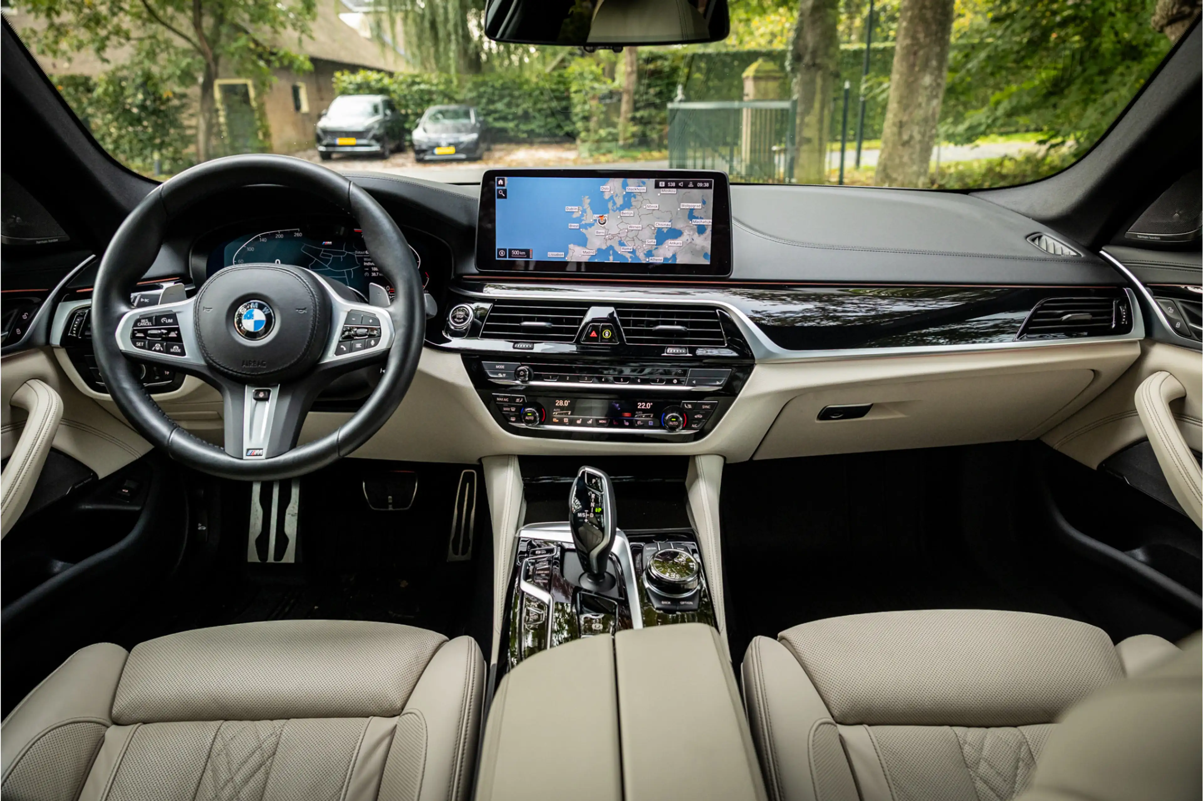 BMW 540 5-serie Touring 540i xDrive M Sport Pro Individual — photo 8