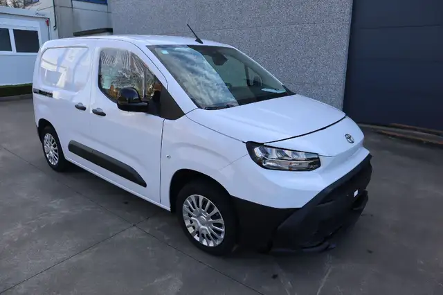 Toyota Proace 1.2 Benz