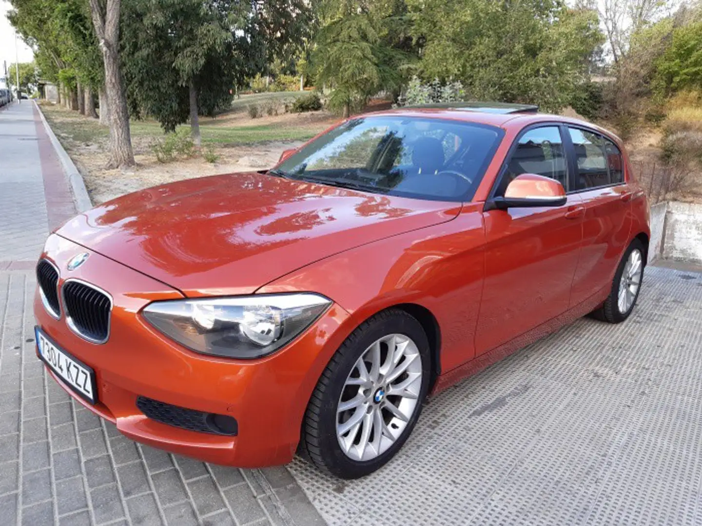 BMW 118 118i Arancione - 1