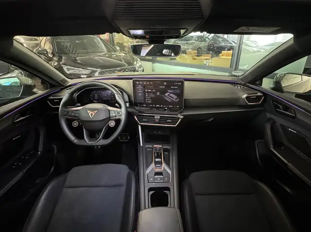 Cupra Leon view 4