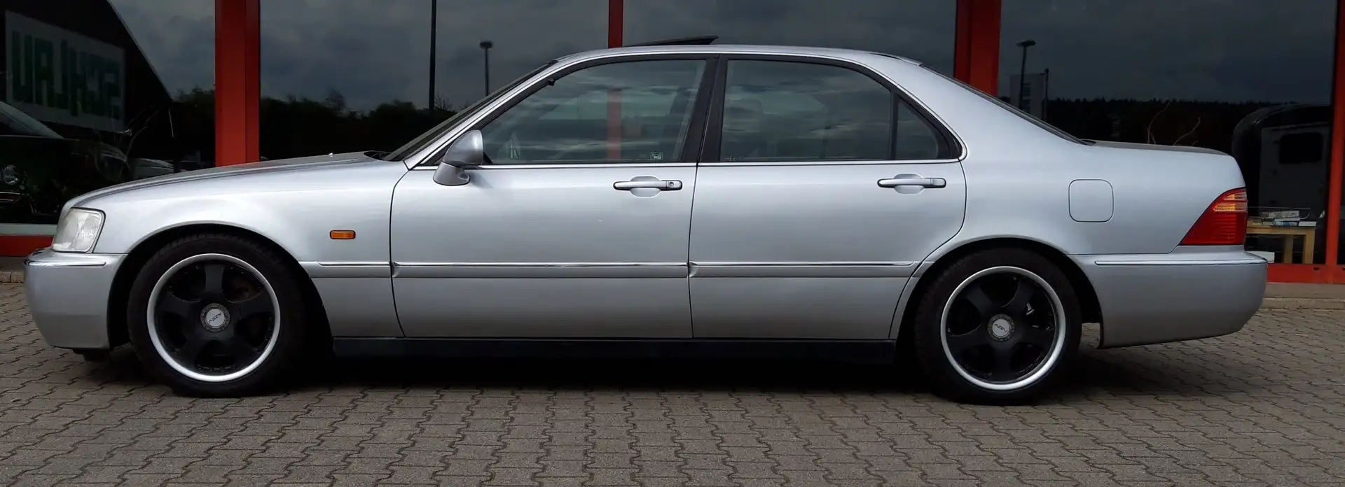 Honda Legend Legend 3.5i V6, Alu 8+9x17, Tieferlegung Silber - 1