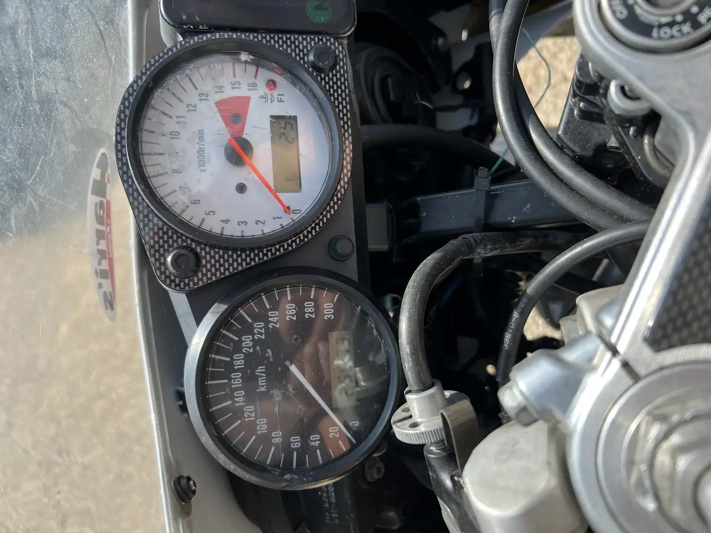 Suzuki GSX-R 750 - 1