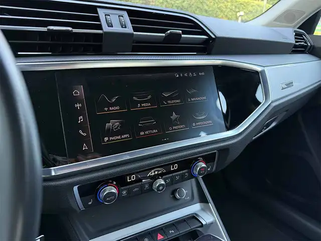Audi Q3 view 17