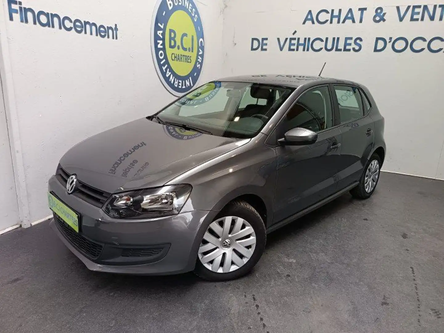Volkswagen Polo 1.2 60CH TRENDLINE 5P Gris - 1