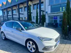 Seat Leon FR Virtual Cockpit Panoramadach Voll LED Keyless