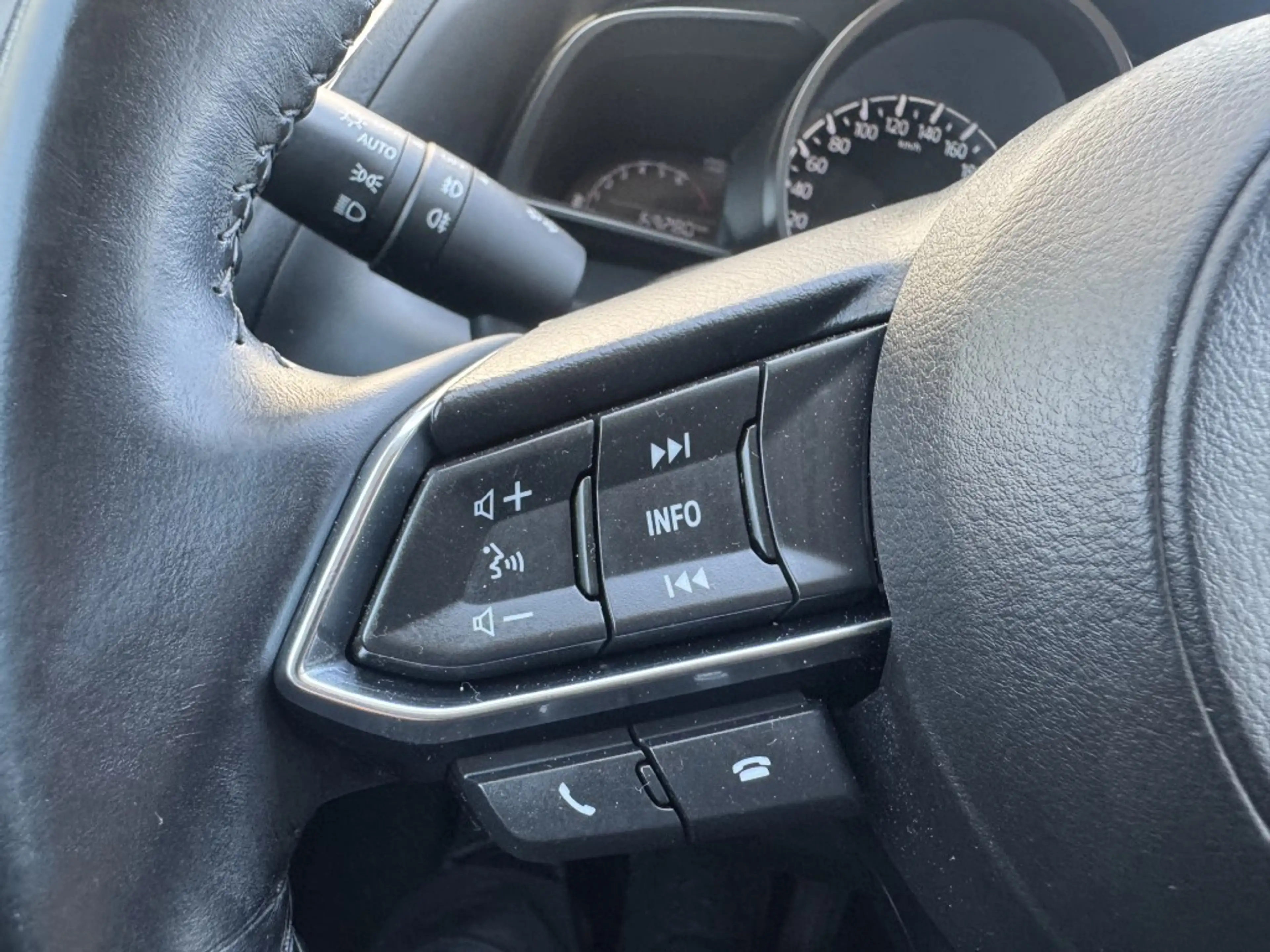Mazda 3 2.0 SkyActiv-G 120 SkyLease — photo 9