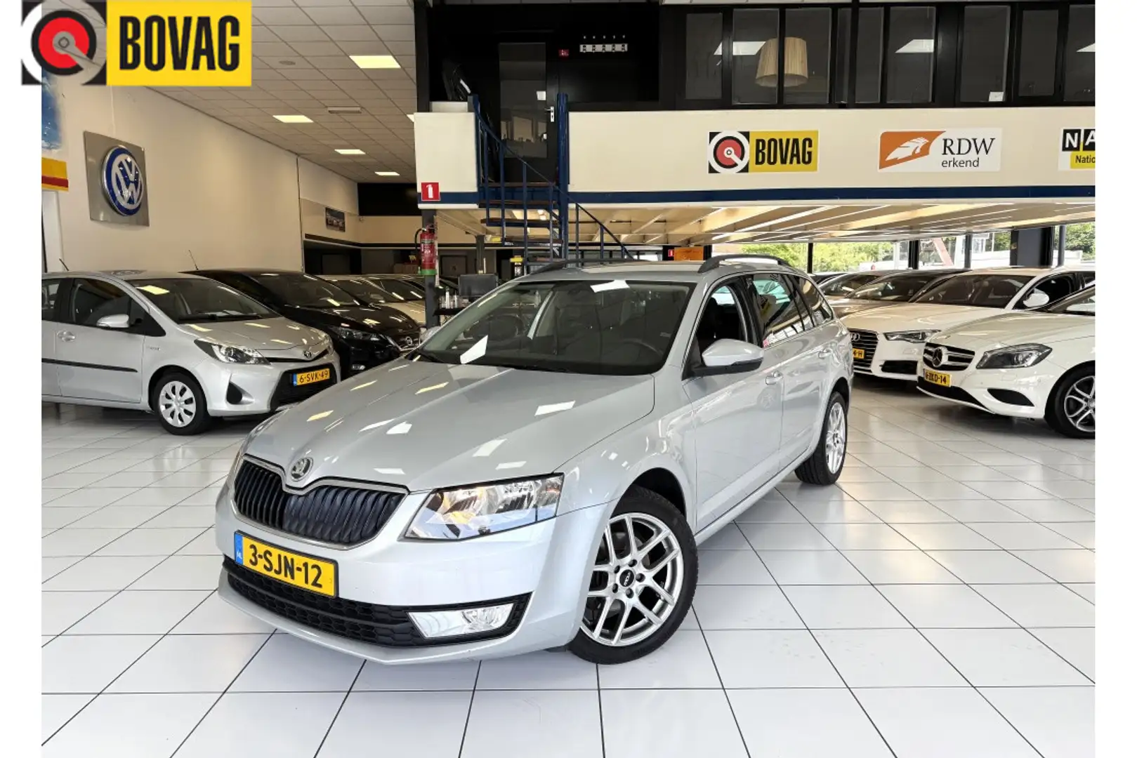 Skoda Octavia Combi 1.4 TSI Grt Amb Bovag Garantie Automaat Gri - 1