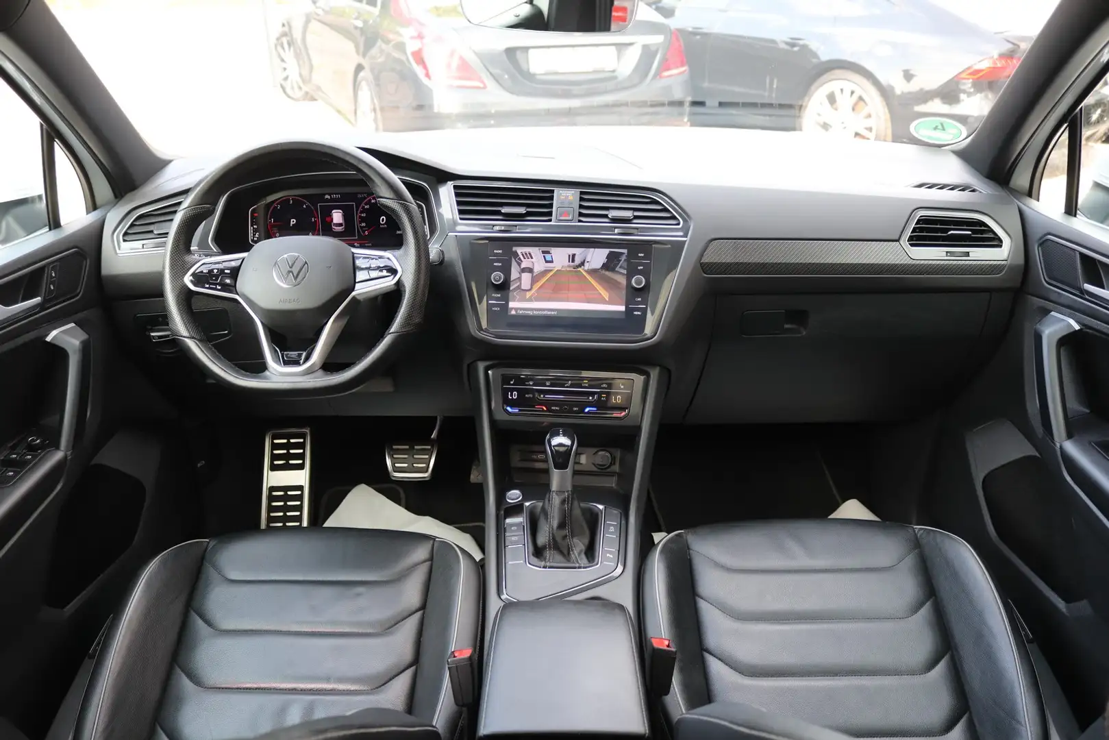 Volkswagen Tiguan 2.0 TDI R-Line 1Hd*PANO*MATRIX*Kamera*ACC Wit - 2