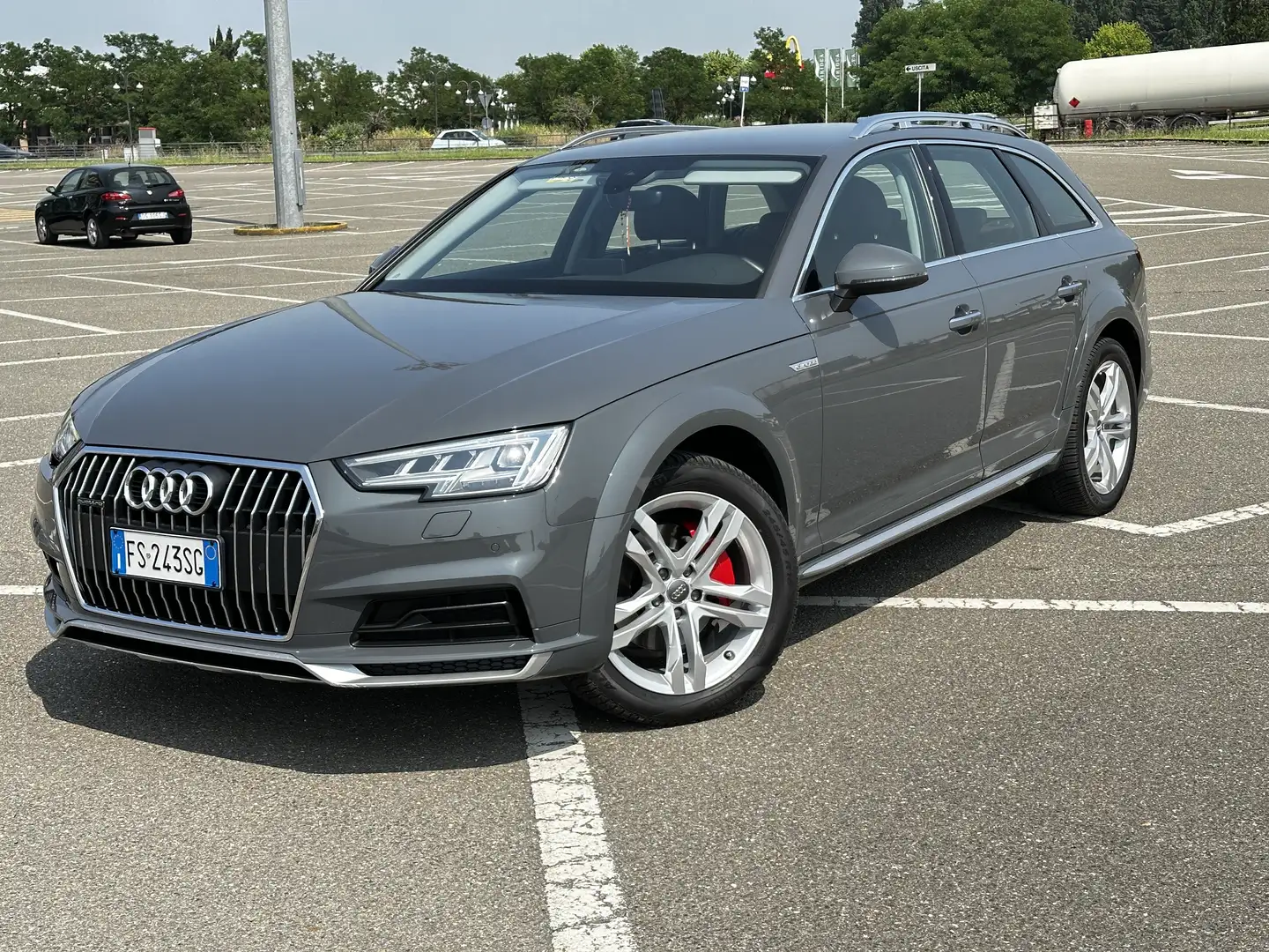 Audi A4 allroad quattro 2.0 TDI S tronic Grigio - 1