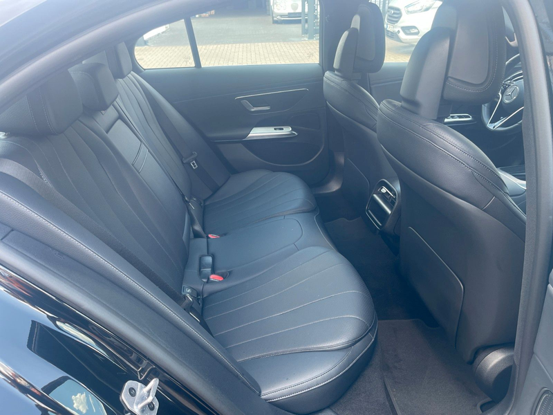 Mercedes-Benz E 220 d Luxury Line Advanced Plus Kamera Leder — photo 9