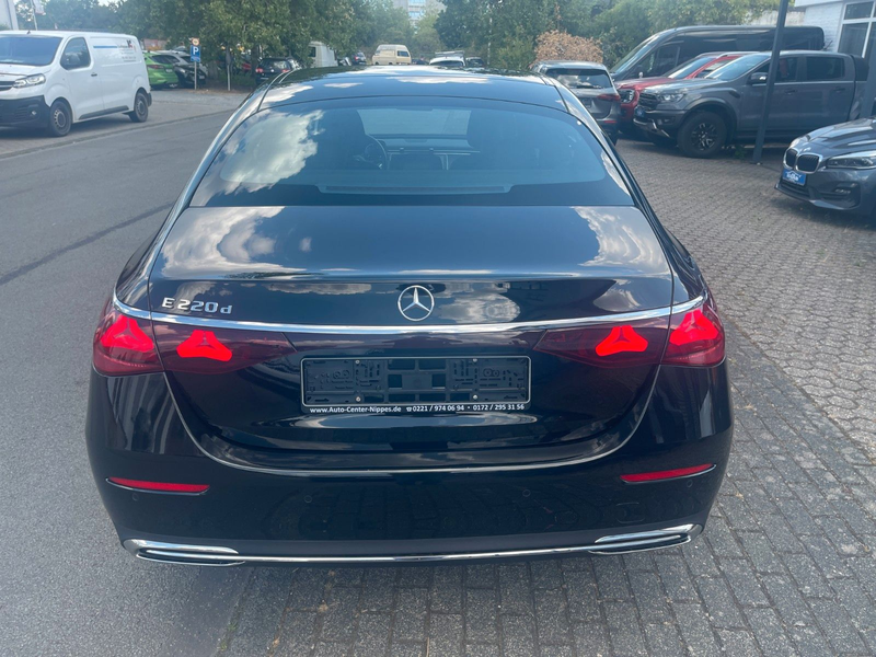 Mercedes-Benz E 220 d Luxury Line Advanced Plus Kamera Leder — photo 4