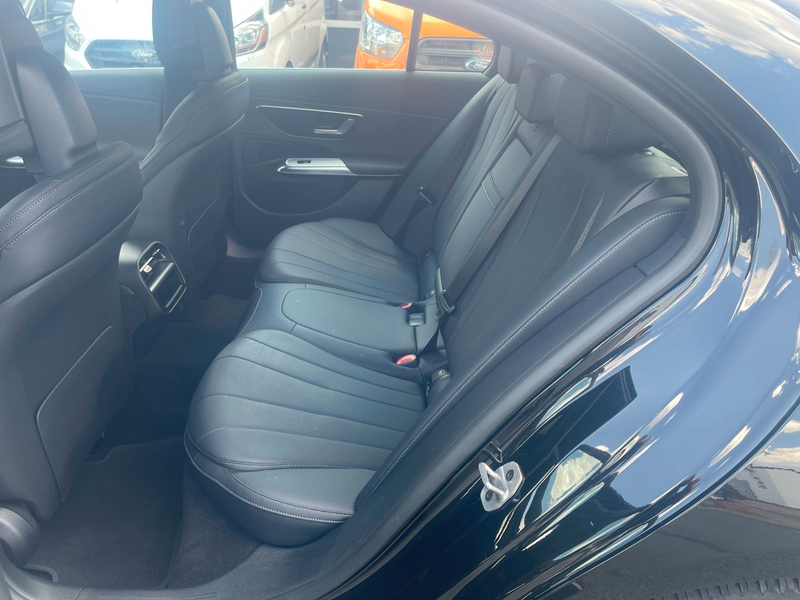 Mercedes-Benz E 220 d Luxury Line Advanced Plus Kamera Leder — photo 10