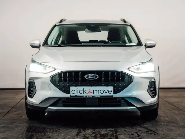 Ford Focus view 2