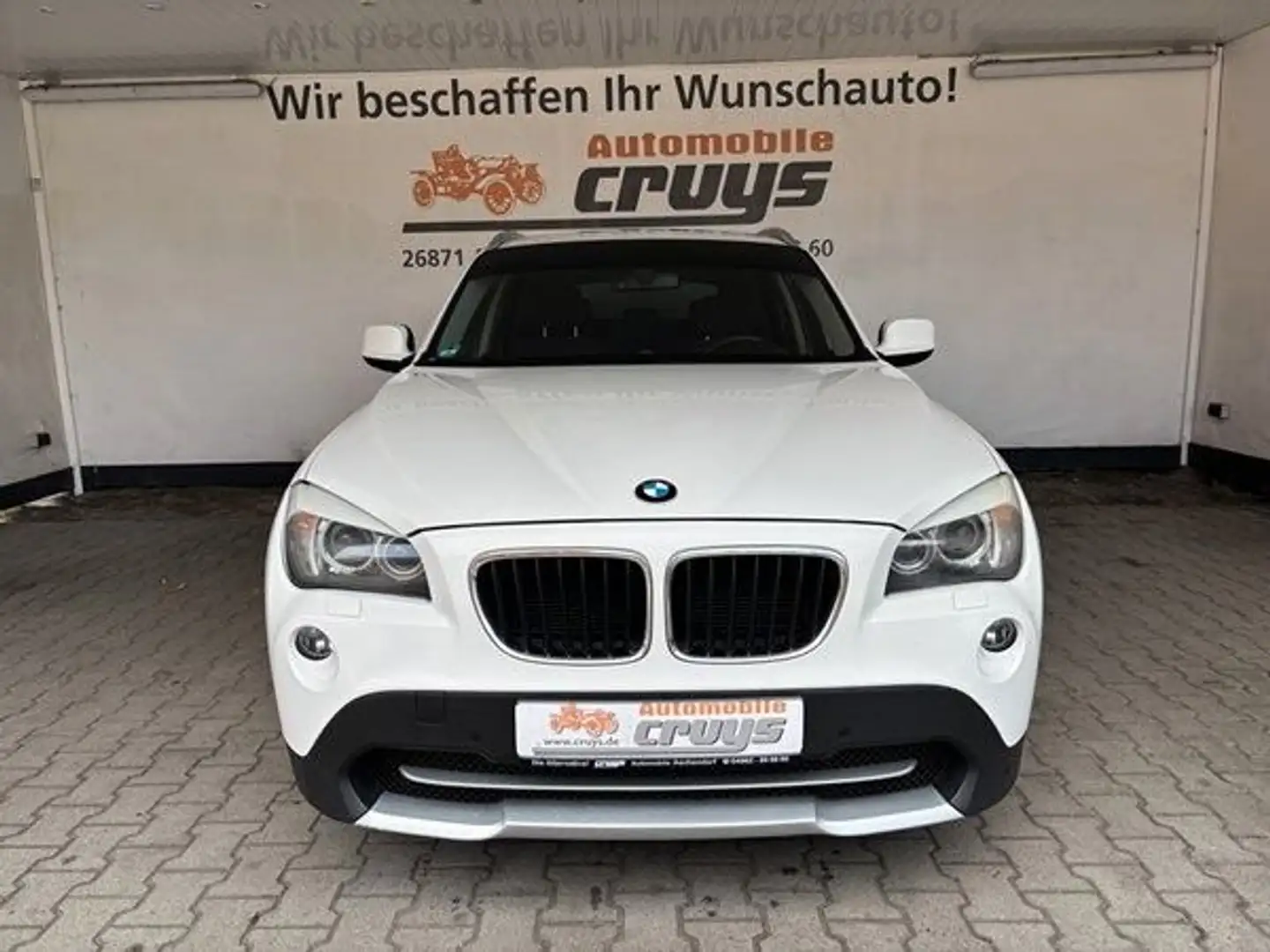 BMW X1 xDrive20d X Line XENON/PANORAMA/PROFESSIONAL Weiß - 2
