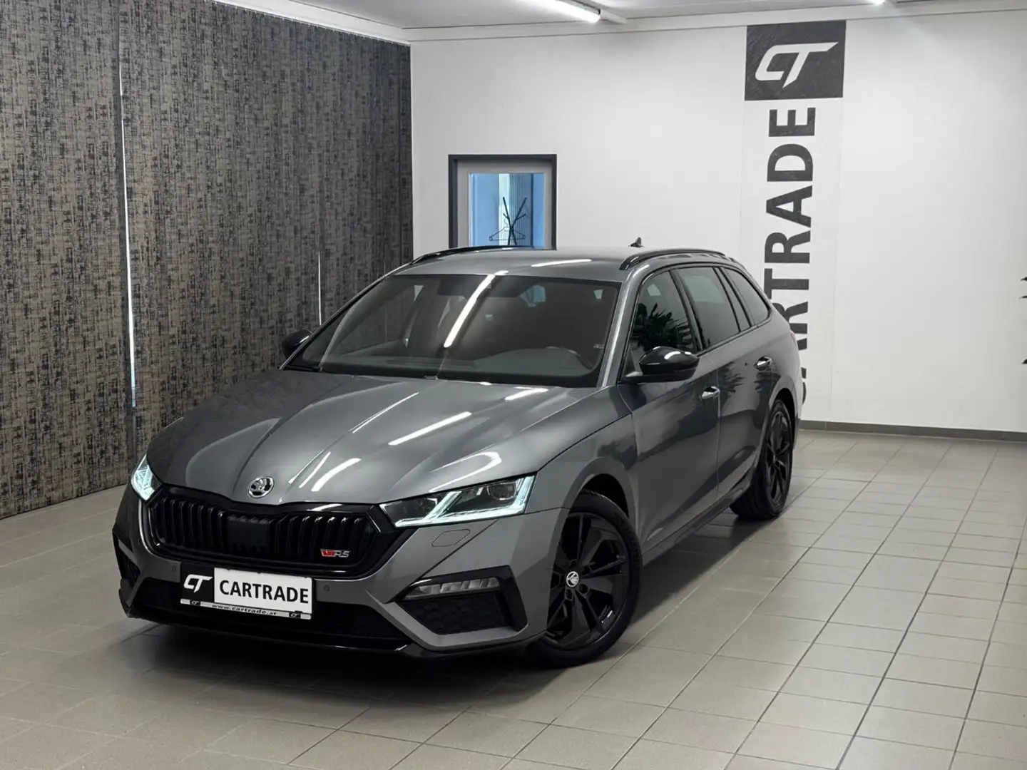 Skoda Octavia 2.0 TDI DPF RS Grau - 2