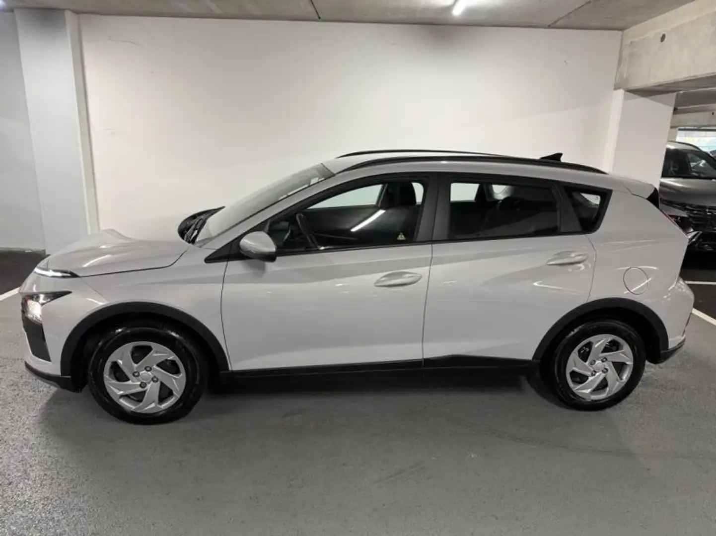 Hyundai BAYON 1.0 T-GDi 100ch Initia Gris - 2