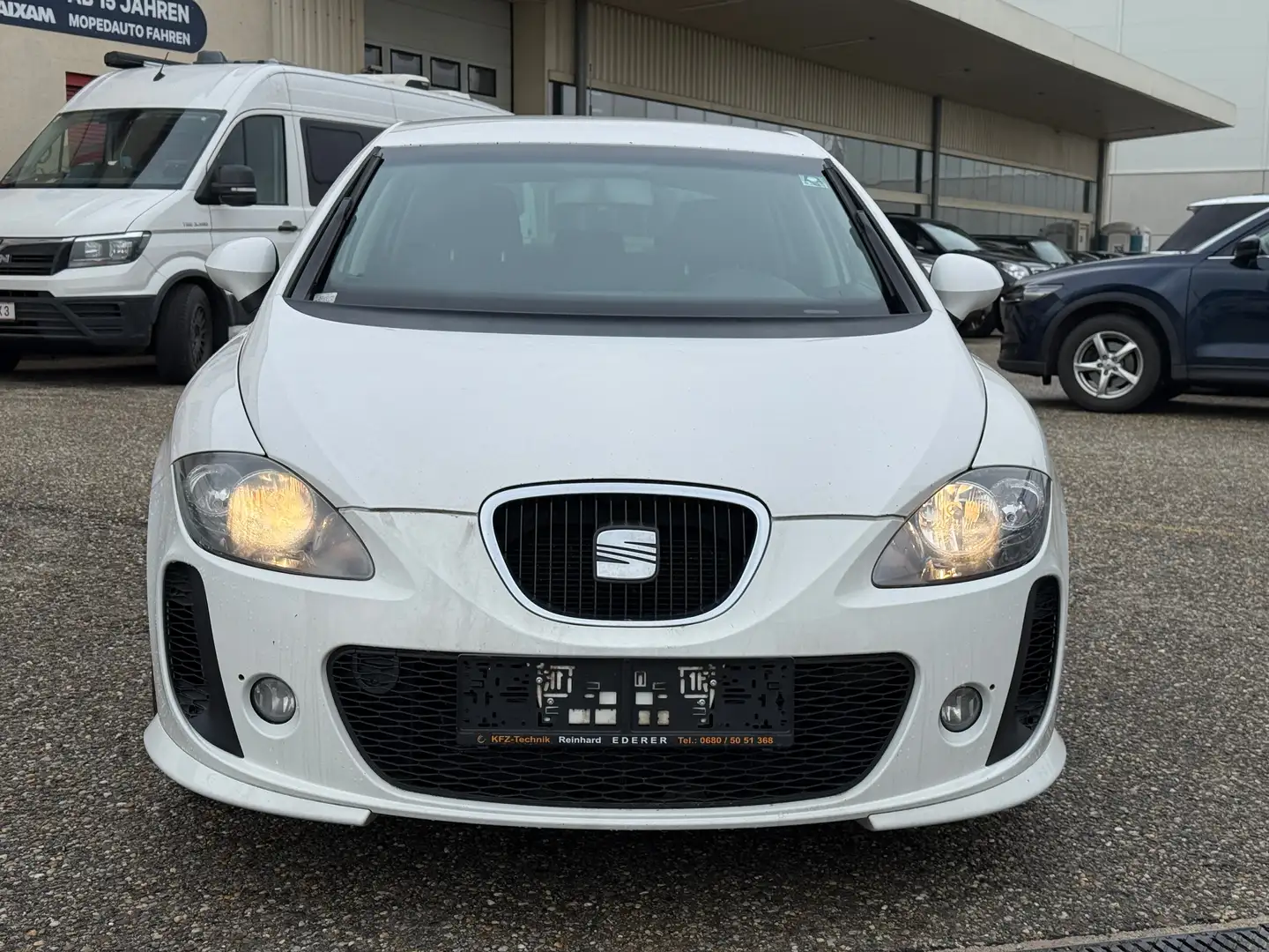 SEAT Leon GT 1,2 TSI Weiß - 2