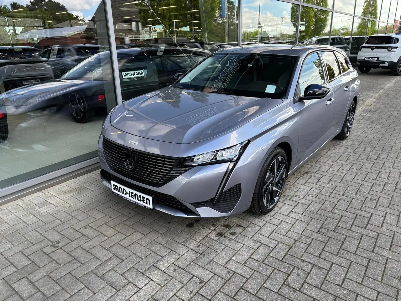 Peugeot 308 SW Allure BHDi 130 EAT8 ACC Winter Navi LED, миниатюра 2