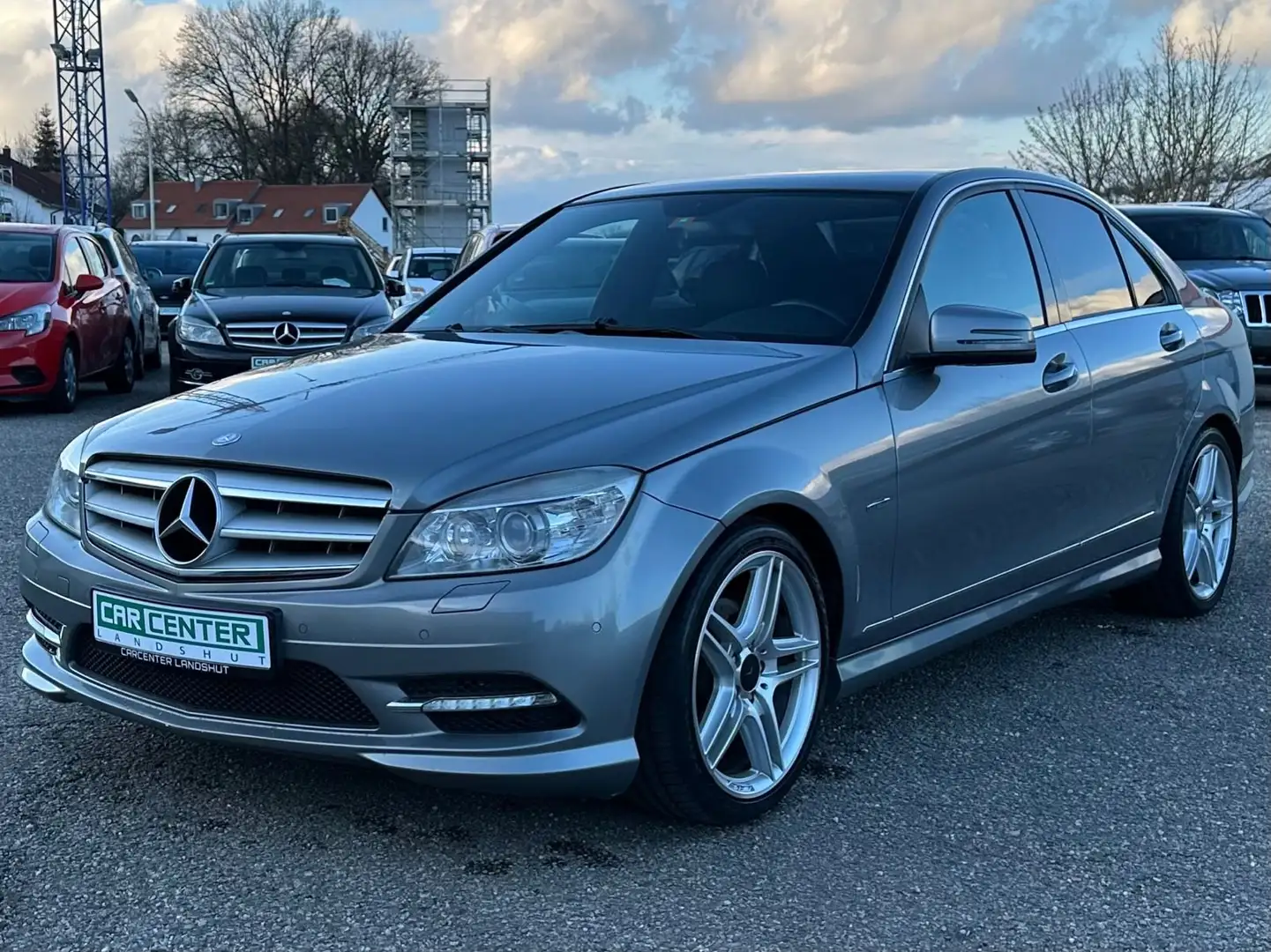 Mercedes-Benz C 200 C200 CGI AUTOMATIK,AMG-LINE,LEDER,SHZ,PDC,AHK,TM Grijs - 1