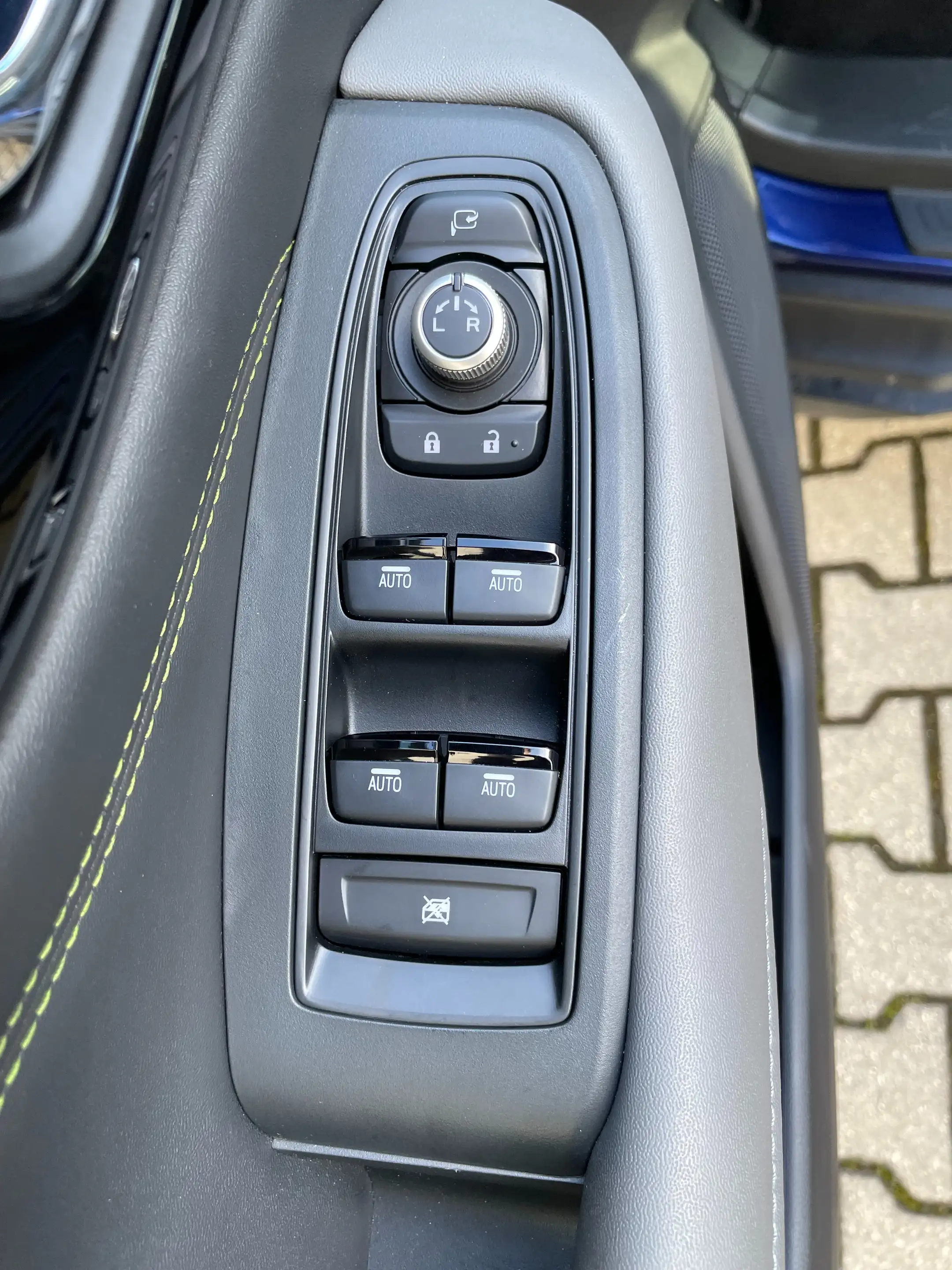 Subaru OUTBACK 2.5i Lineartronic Exclusive Cross — photo 12
