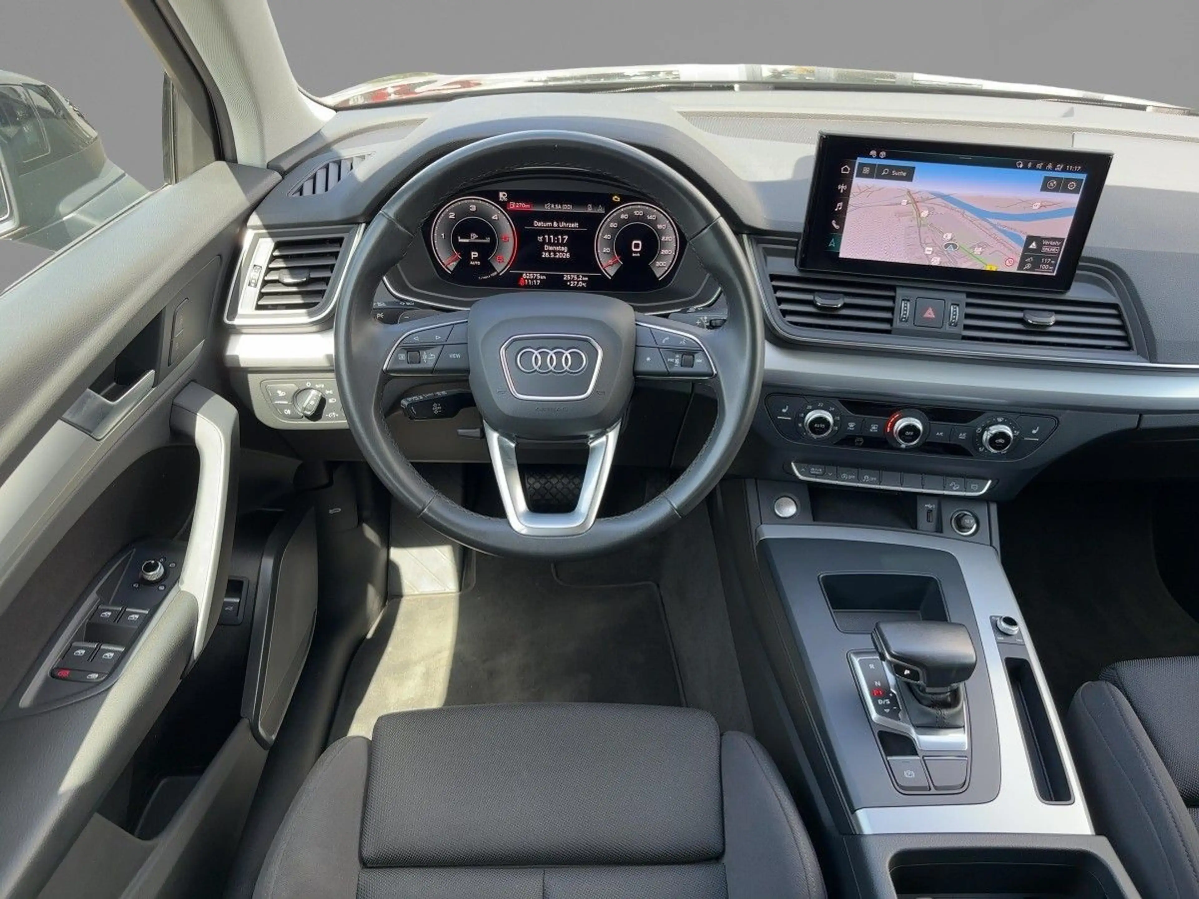 Audi Q5 SUV S line 40 TDI quattro S tronic LED SW — photo 11