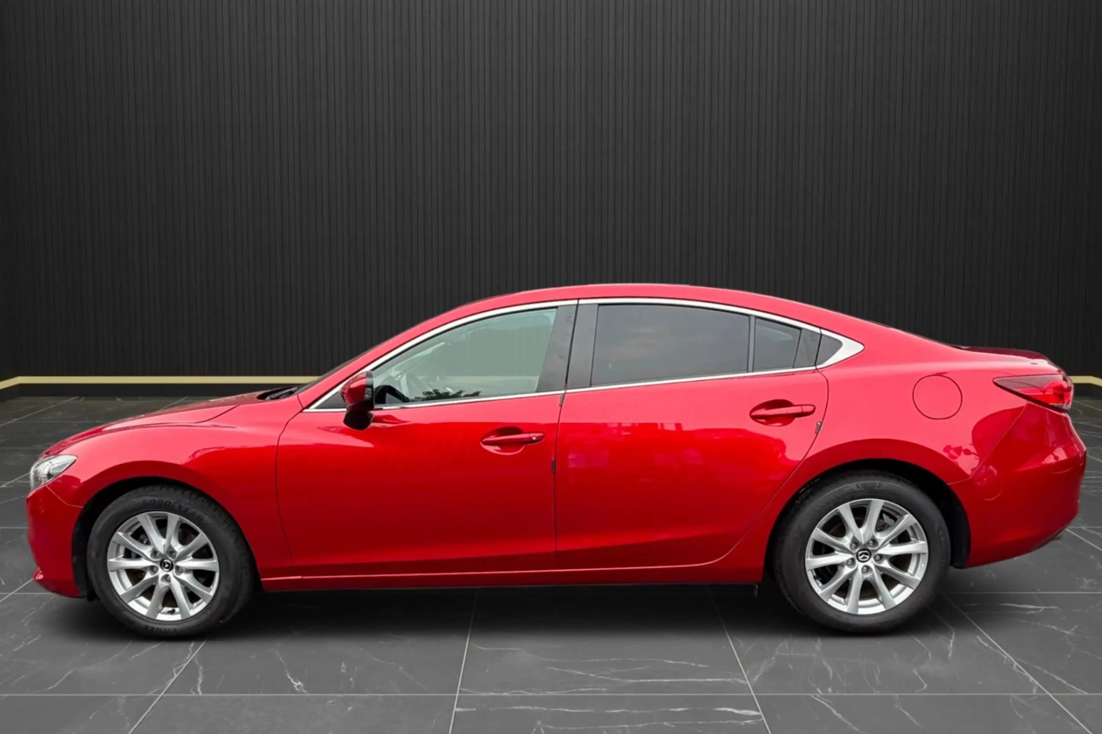 Mazda 6 Center-Line AUTOMATIK*SITZHEIZUNG*PARKSENSOREN — photo 2