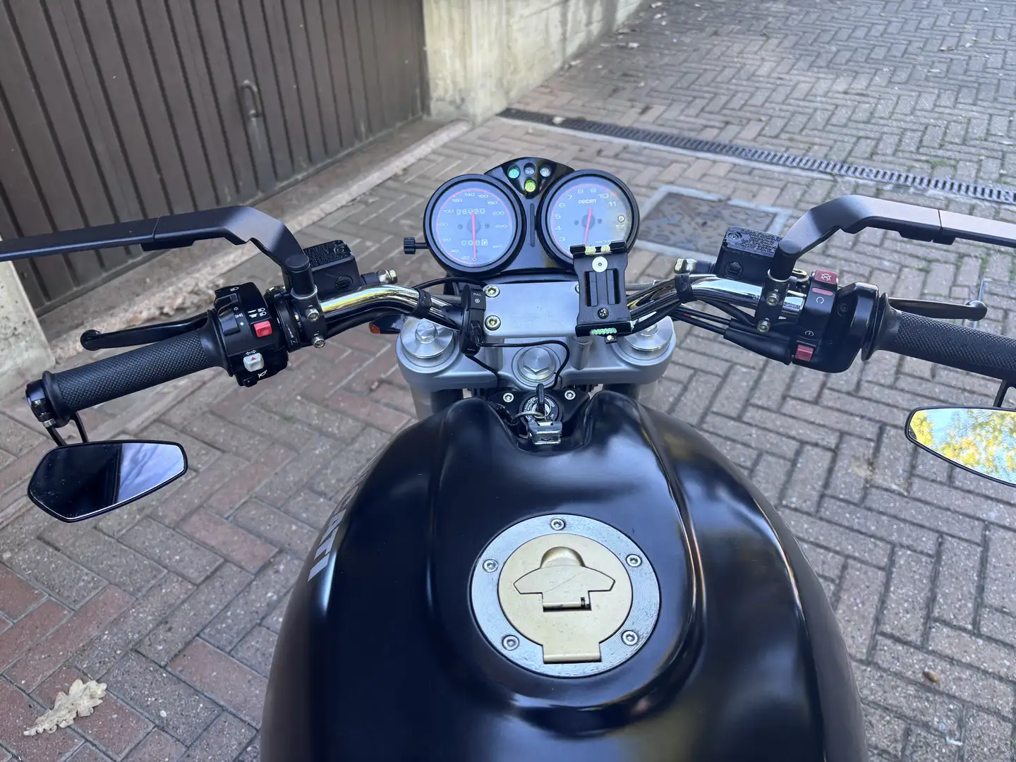 Ducati Monster 600 Vendo Ducati monster 600 anno 2001 27000 km scaric - 1