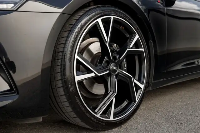 Audi A6 Avant view 13