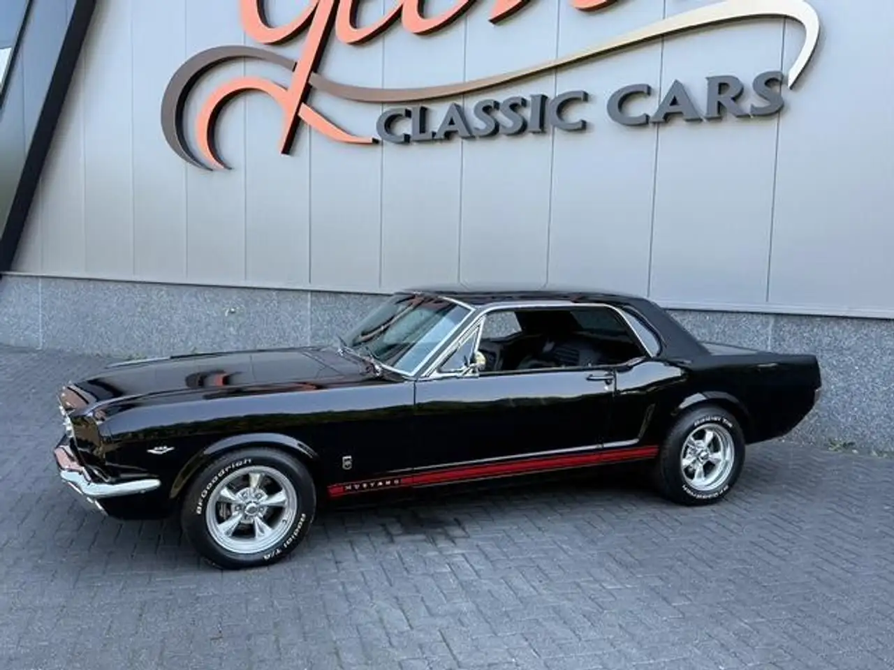 Ford Mustang Coupe, foto 4