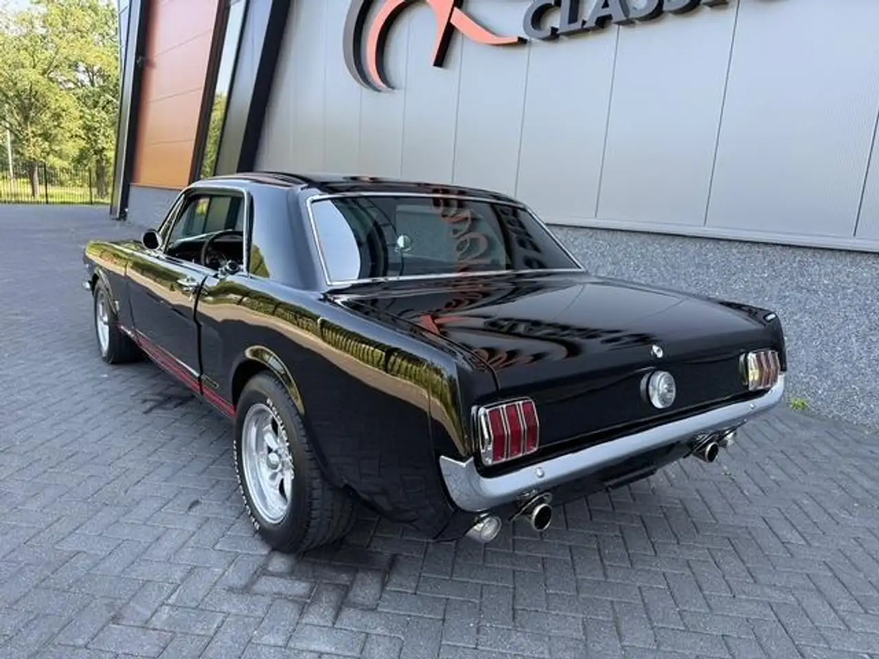 Ford Mustang Coupe, foto 8