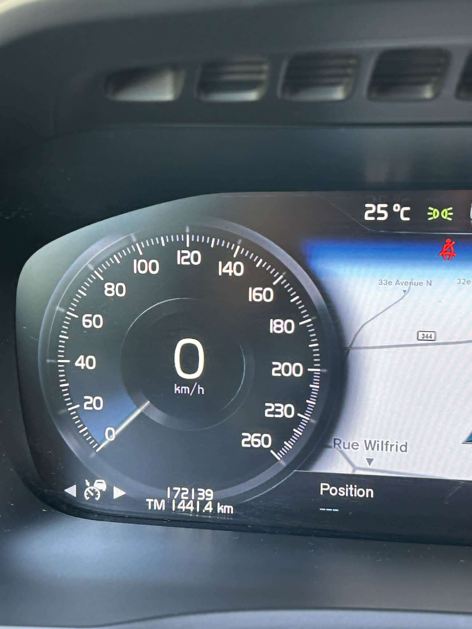 2018 Volvo XC90 Inscription alt 2