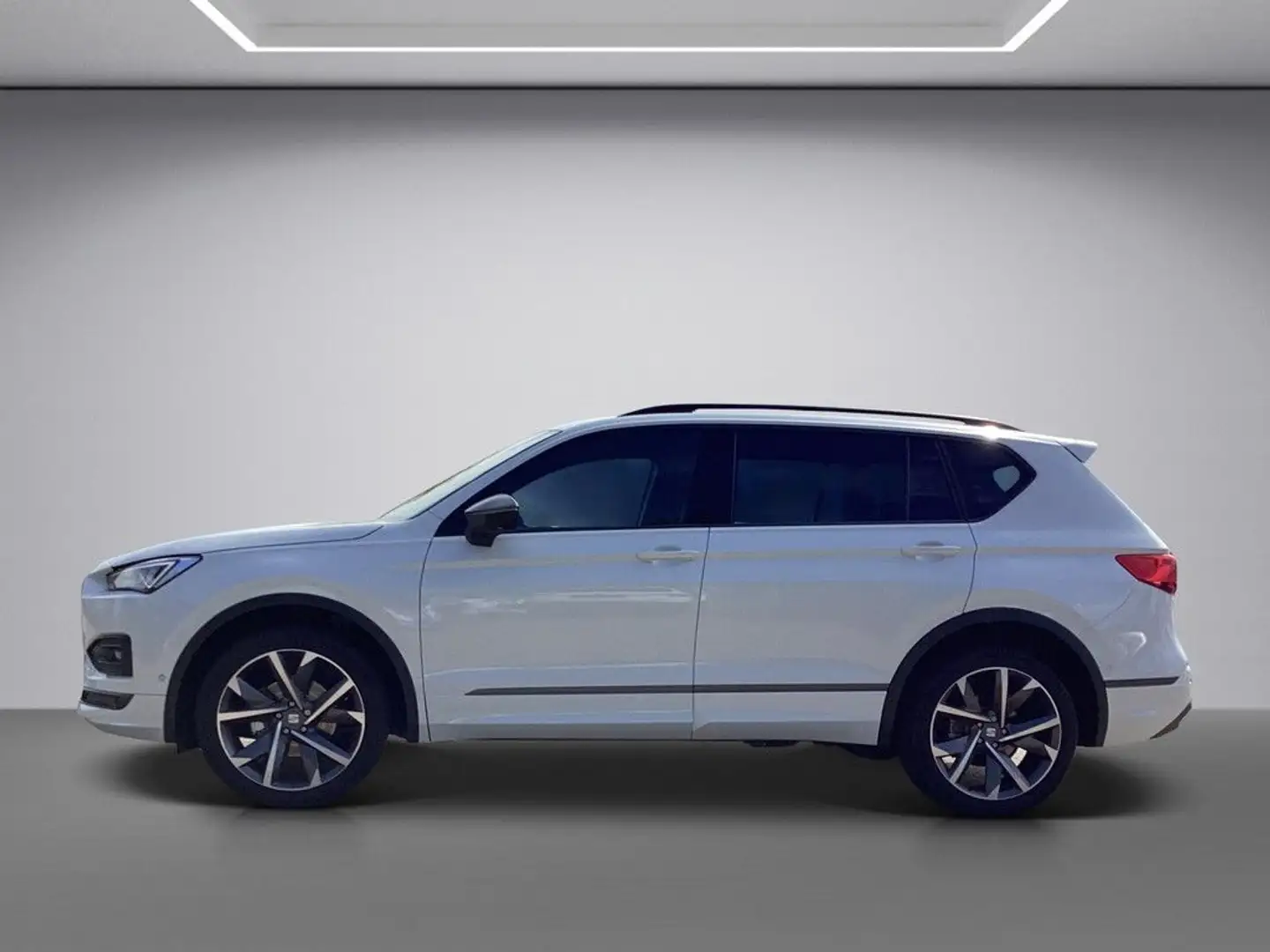 SEAT Tarraco 1.5TSI DSG FR KAMERA NAVI AHK ACC LED bijela - 2