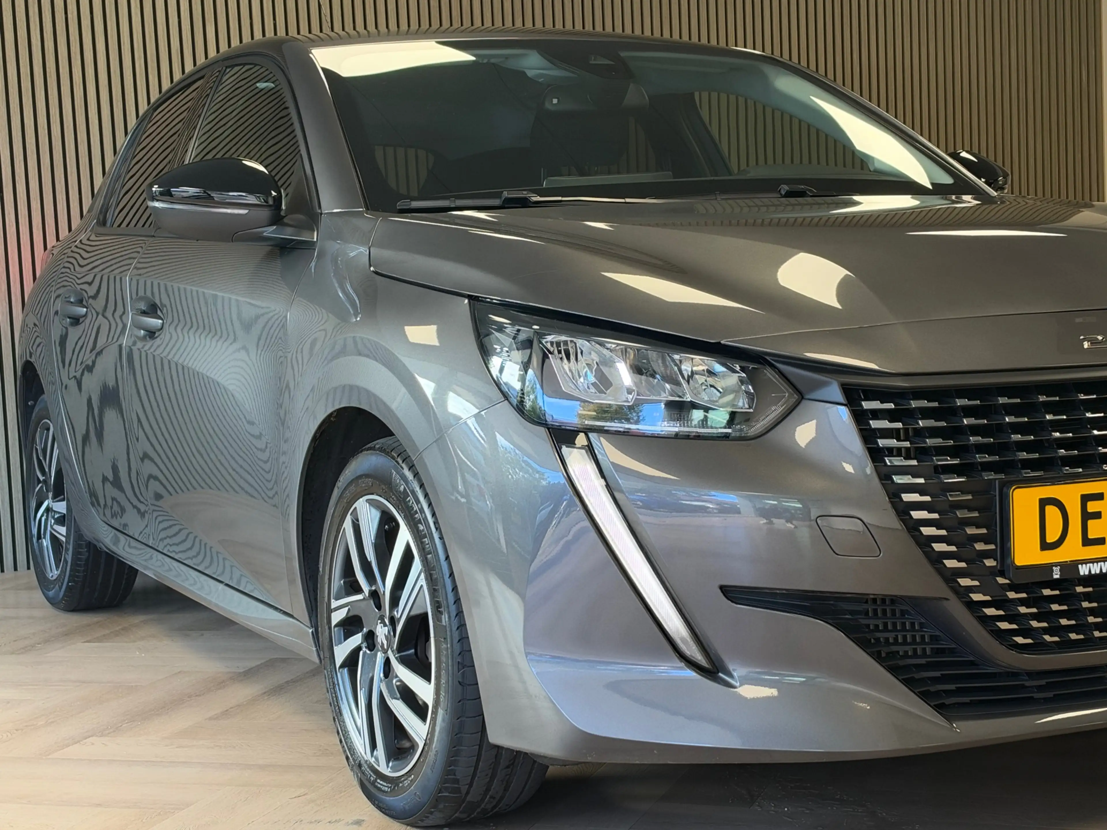 Peugeot 208 1.2 PureTech Allure Pack LED CLIMAT CRUISE CONTROL — photo 4
