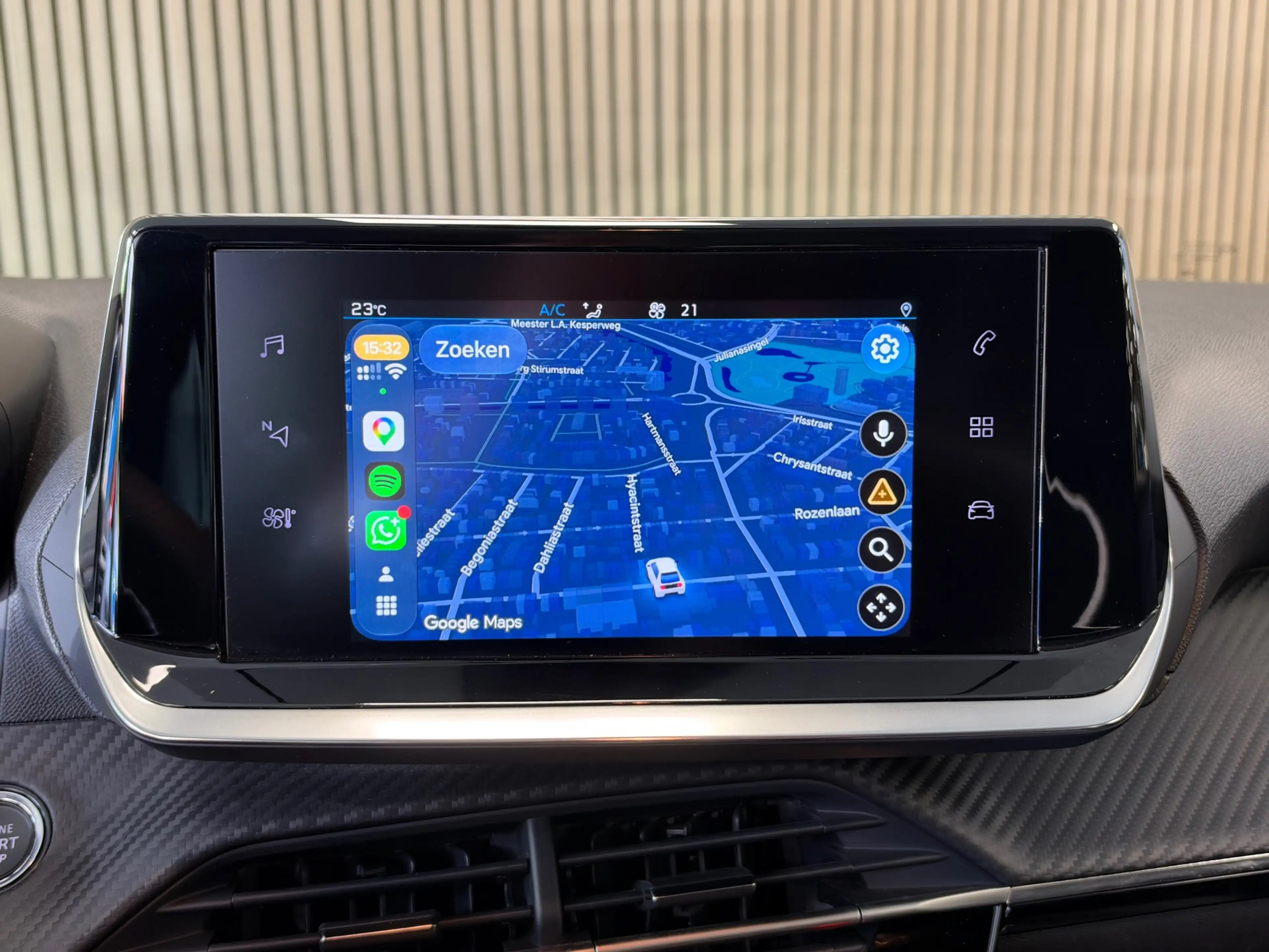 Peugeot 208 1.2 PureTech Allure Pack LED CLIMAT CRUISE CONTROL — photo 43