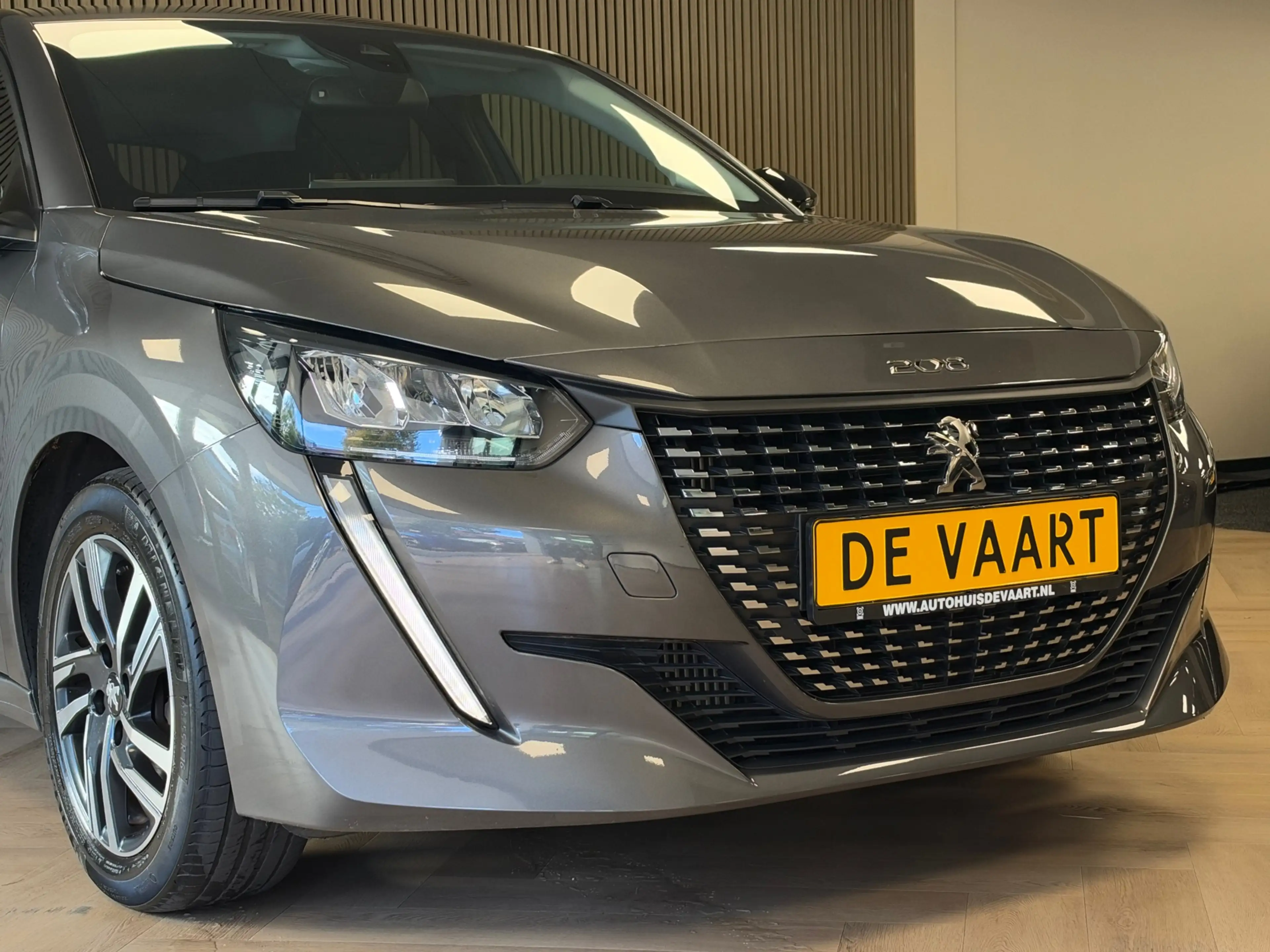 Peugeot 208 1.2 PureTech Allure Pack LED CLIMAT CRUISE CONTROL — photo 3