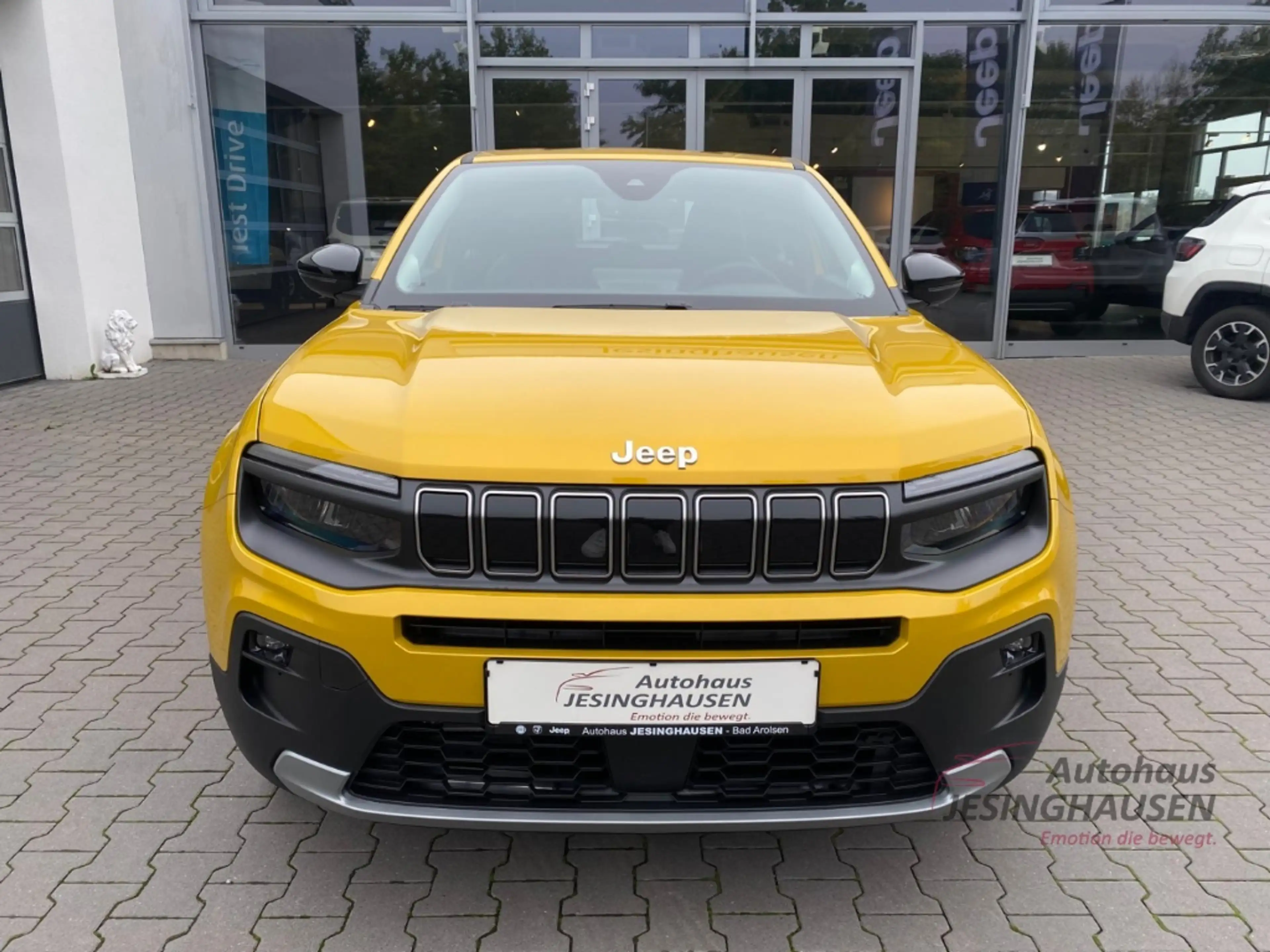 Jeep Avenger Altitude MHEV 1.2 Digitales Cockpit LED Apple CarP — photo 9