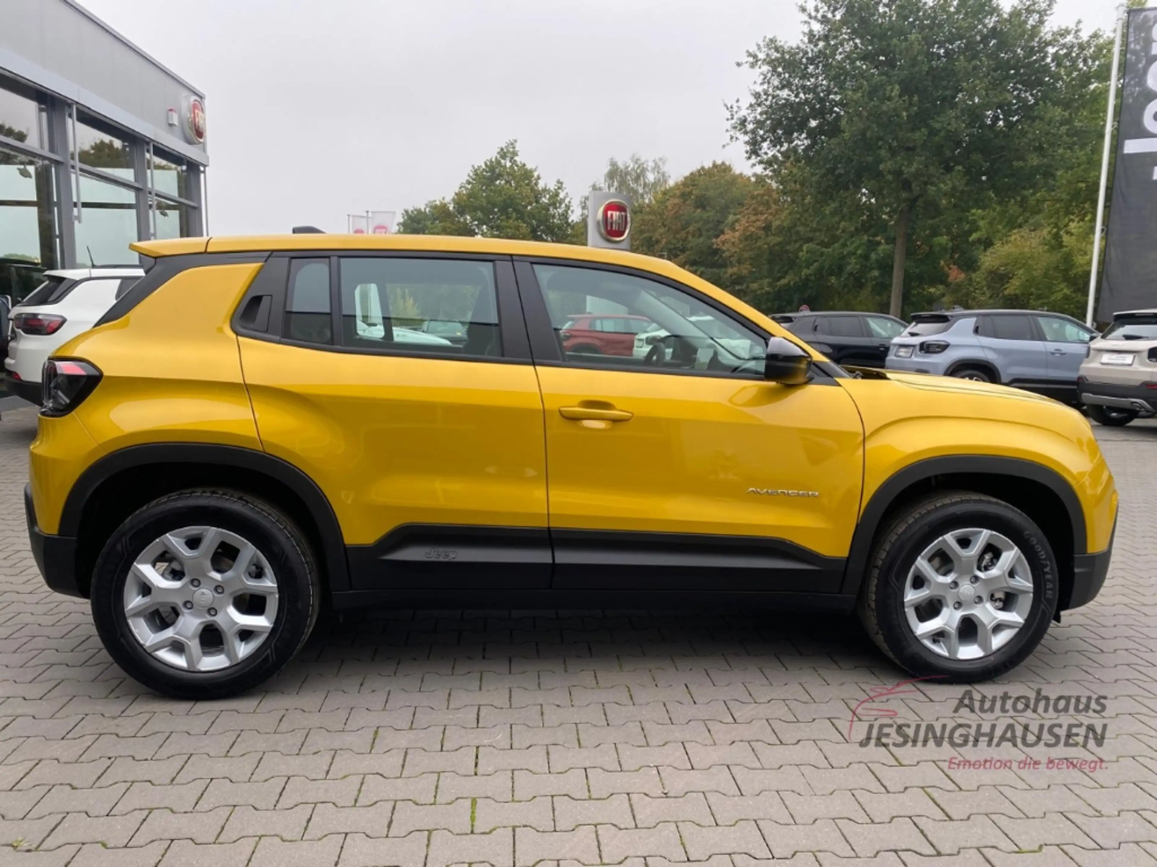 Jeep Avenger Altitude MHEV 1.2 Digitales Cockpit LED Apple CarP — photo 7