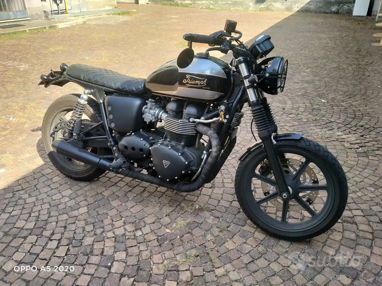Triumph Bonneville SE