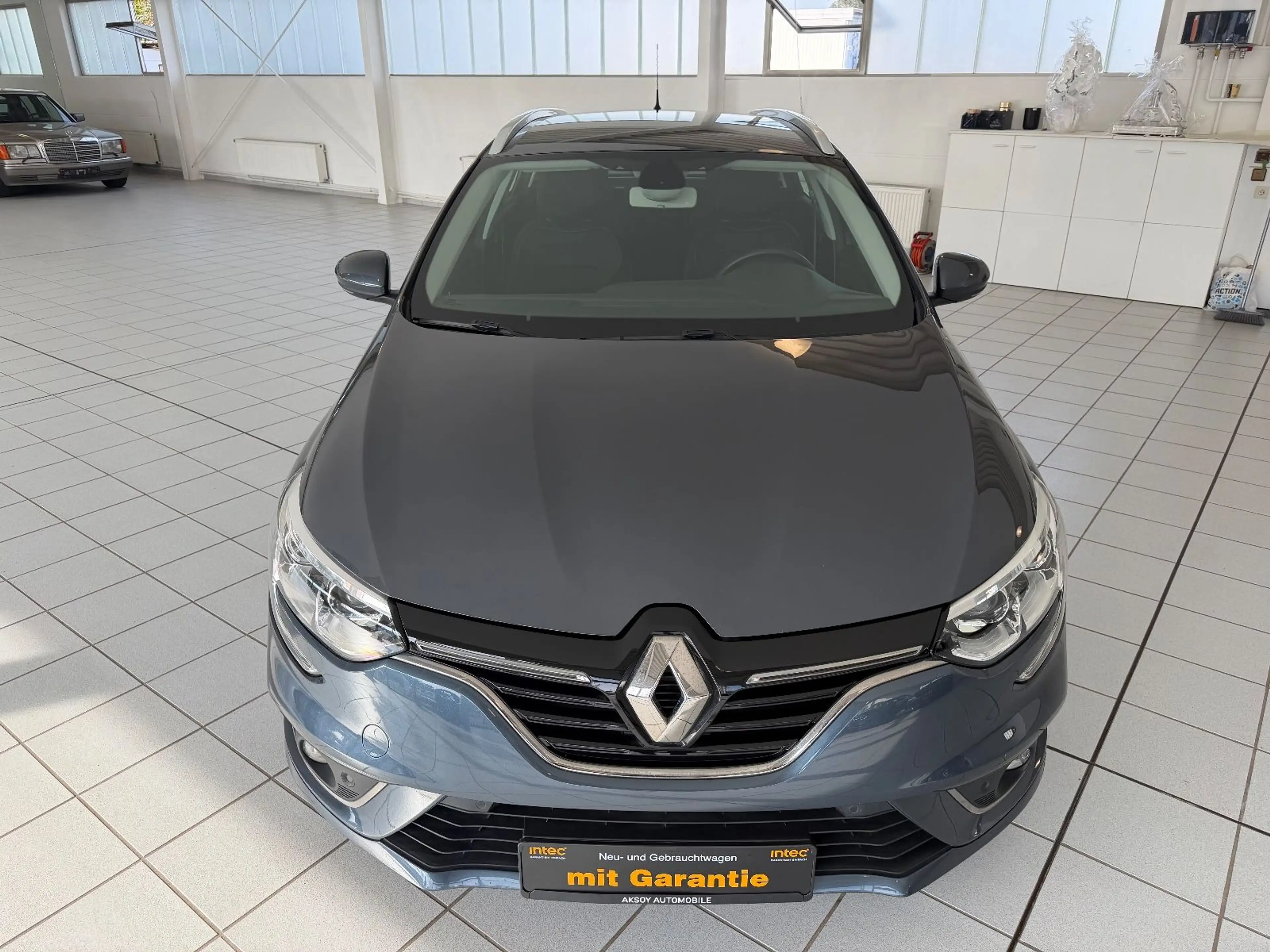 Renault Megane IV Grandtour Business Edition*1Hand*Navi* — photo 9