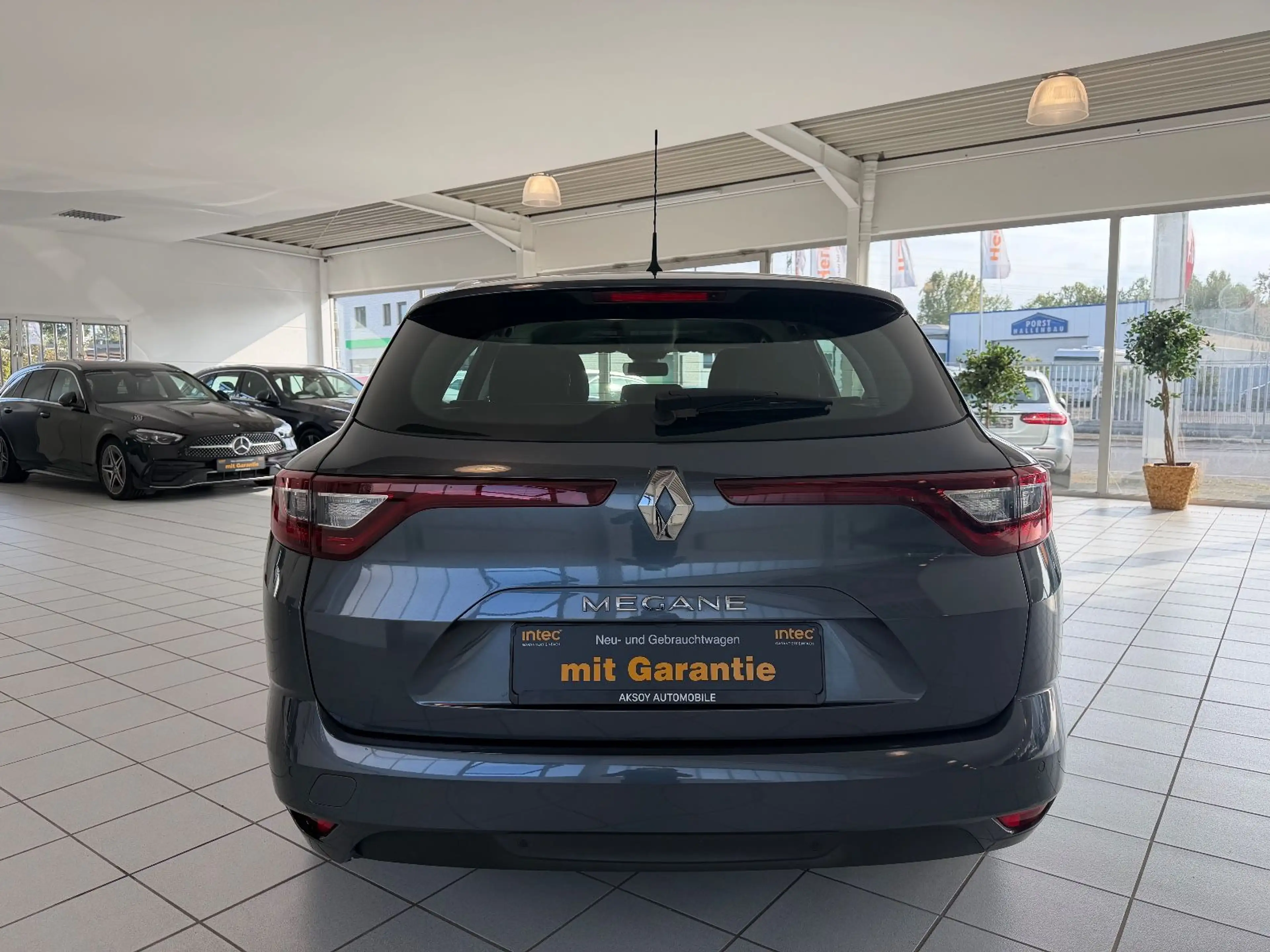 Renault Megane IV Grandtour Business Edition*1Hand*Navi* — photo 4