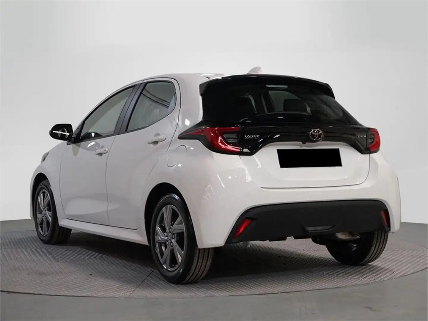 Toyota Yaris 120H 1.5 Active Plus - 2