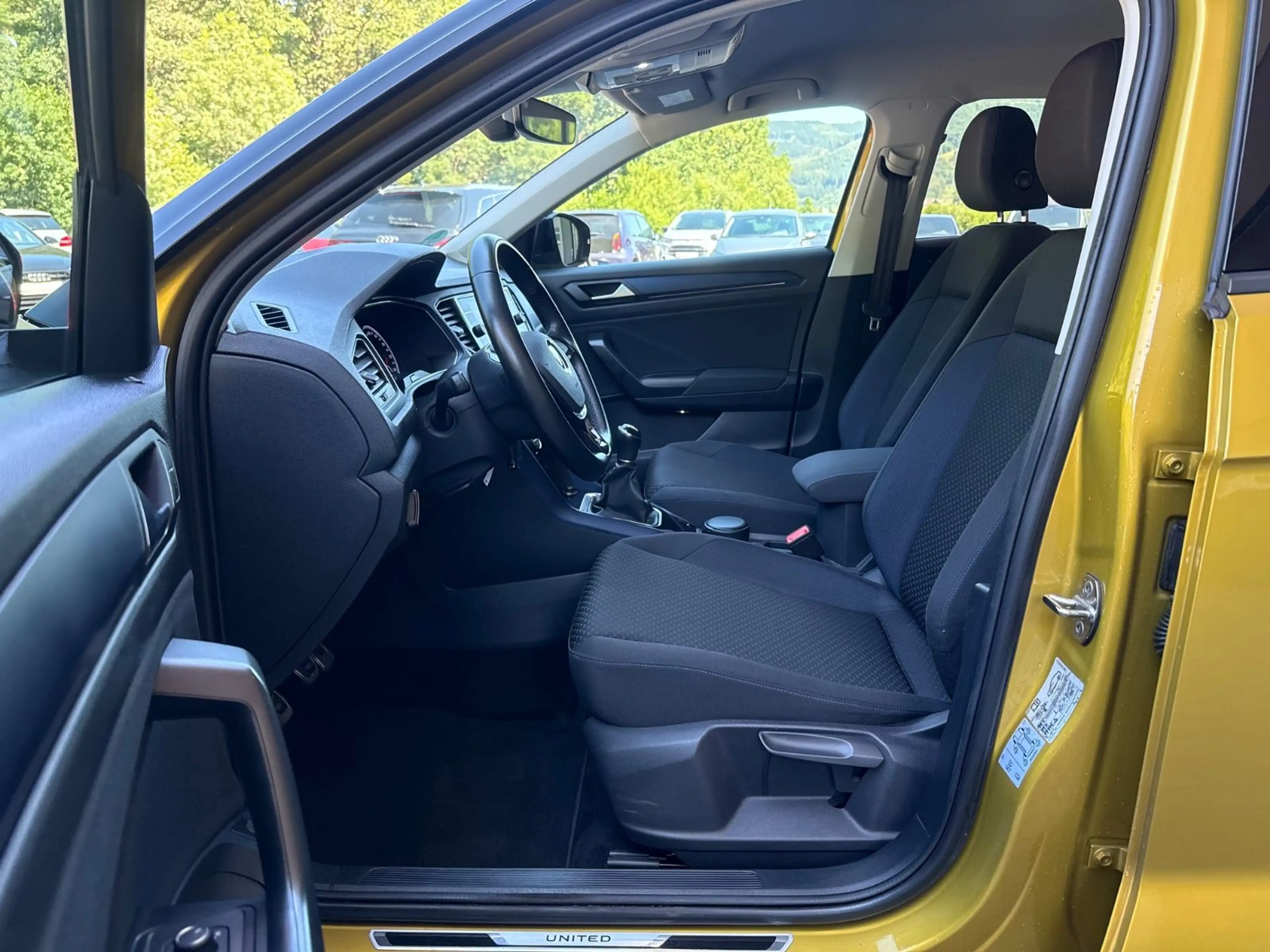 Volkswagen T-Roc United *ACC *App *LED *DAB *Kamera — photo 9